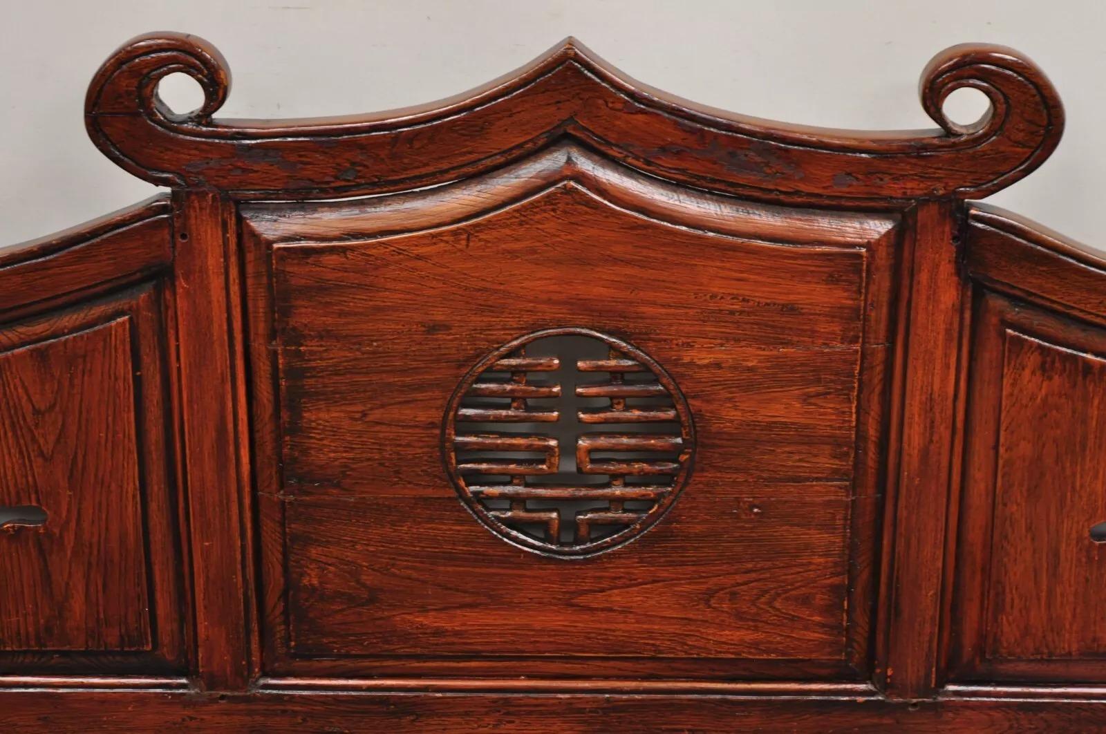 Unknown Vintage Chinese Mahogany Carved Wood Pagoda Sofa Hall Wedding Bench For Sale