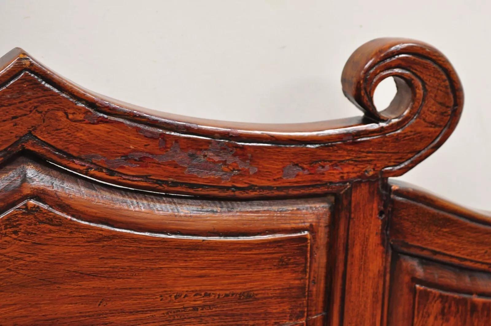 Vintage Chinese Mahogany Carved Wood Pagoda Sofa Hall Wedding Bench For Sale 2