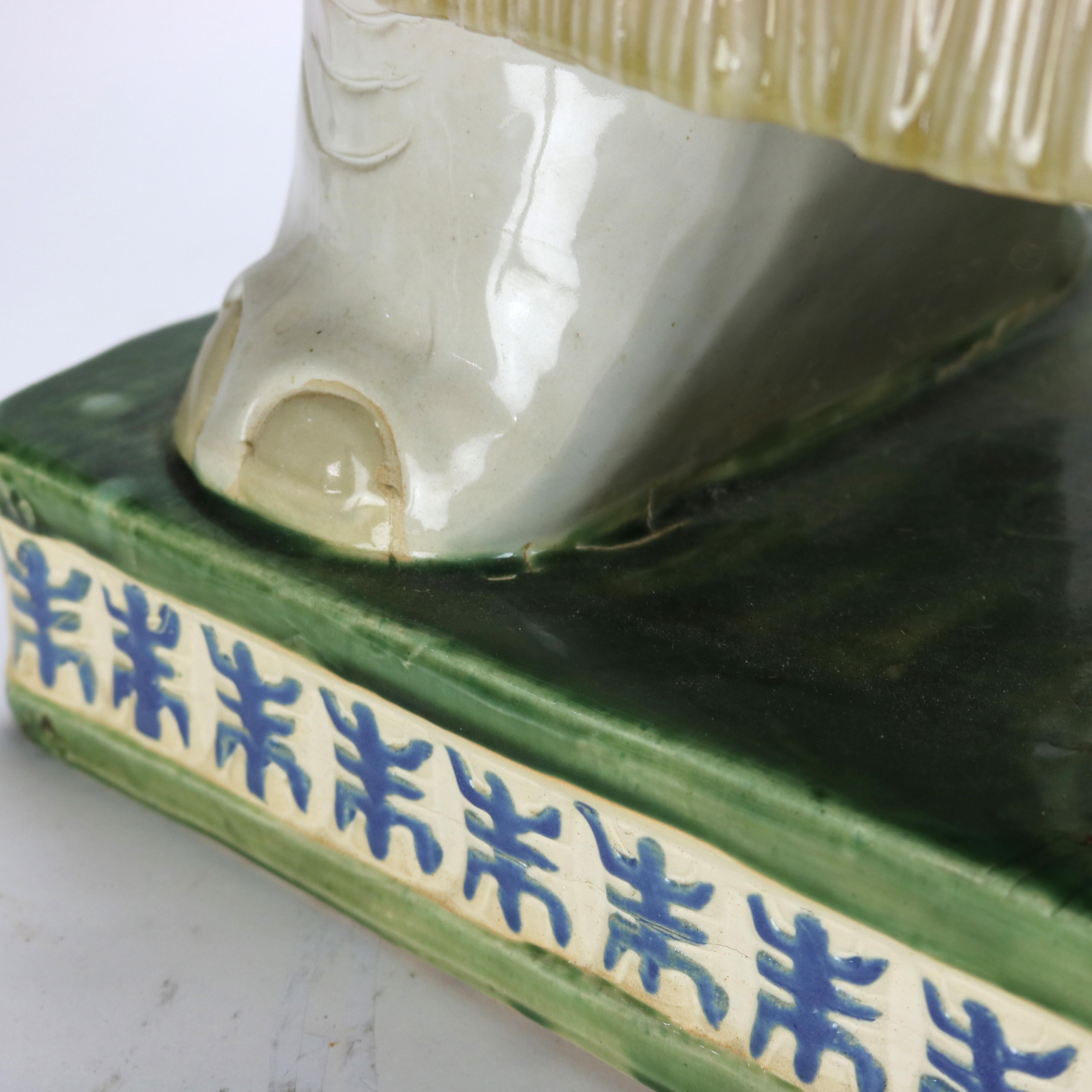 Asiento de jardín de cerámica china vintage con forma de elefante de mediados del siglo XX en venta 5