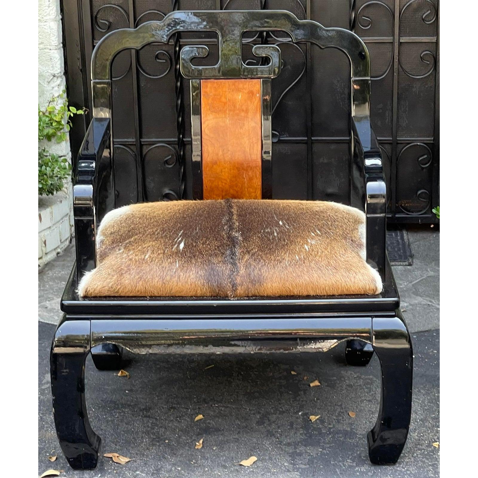 Vintage Chinese ming style black lacquer & cowhide arm chair.

Additional information:
Materials: cowhide, lacquer, wood.
Color: black.
Period: mid-20th century.
Styles: Art Deco, Chinese, Ming.
Number of seats: 1.
Item Type: vintage,