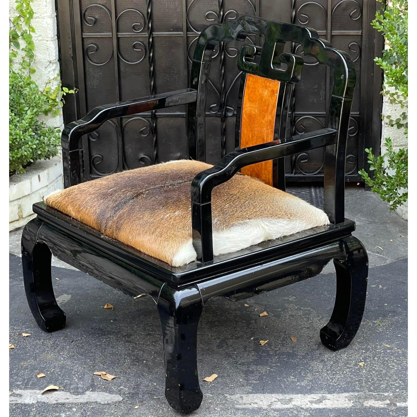 Vintage Chinese Ming Style Black Lacquer & Cowhide Arm Chair, Mid-20th Century In Good Condition For Sale In LOS ANGELES, CA