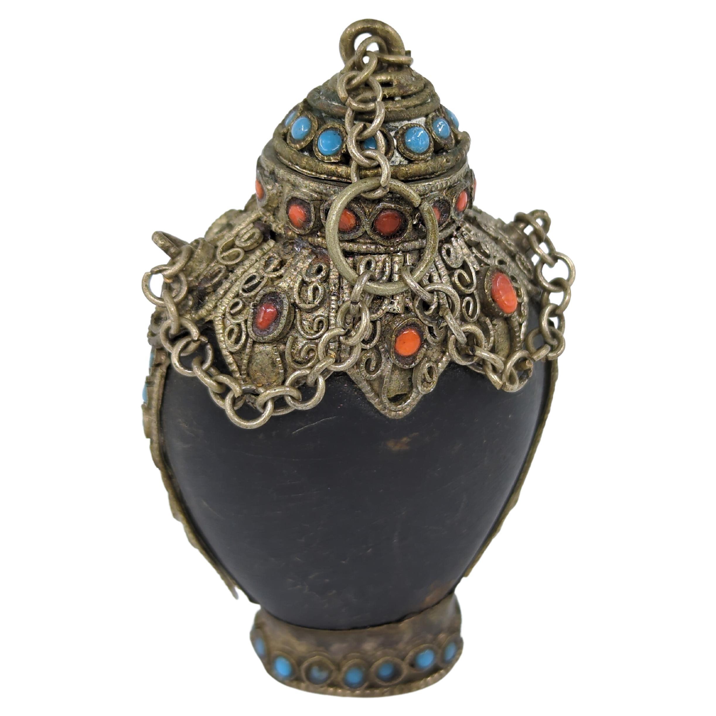 Qing Vintage Mongolian Silver Filigree Chained Stopper Snuff Bottle 20c For Sale
