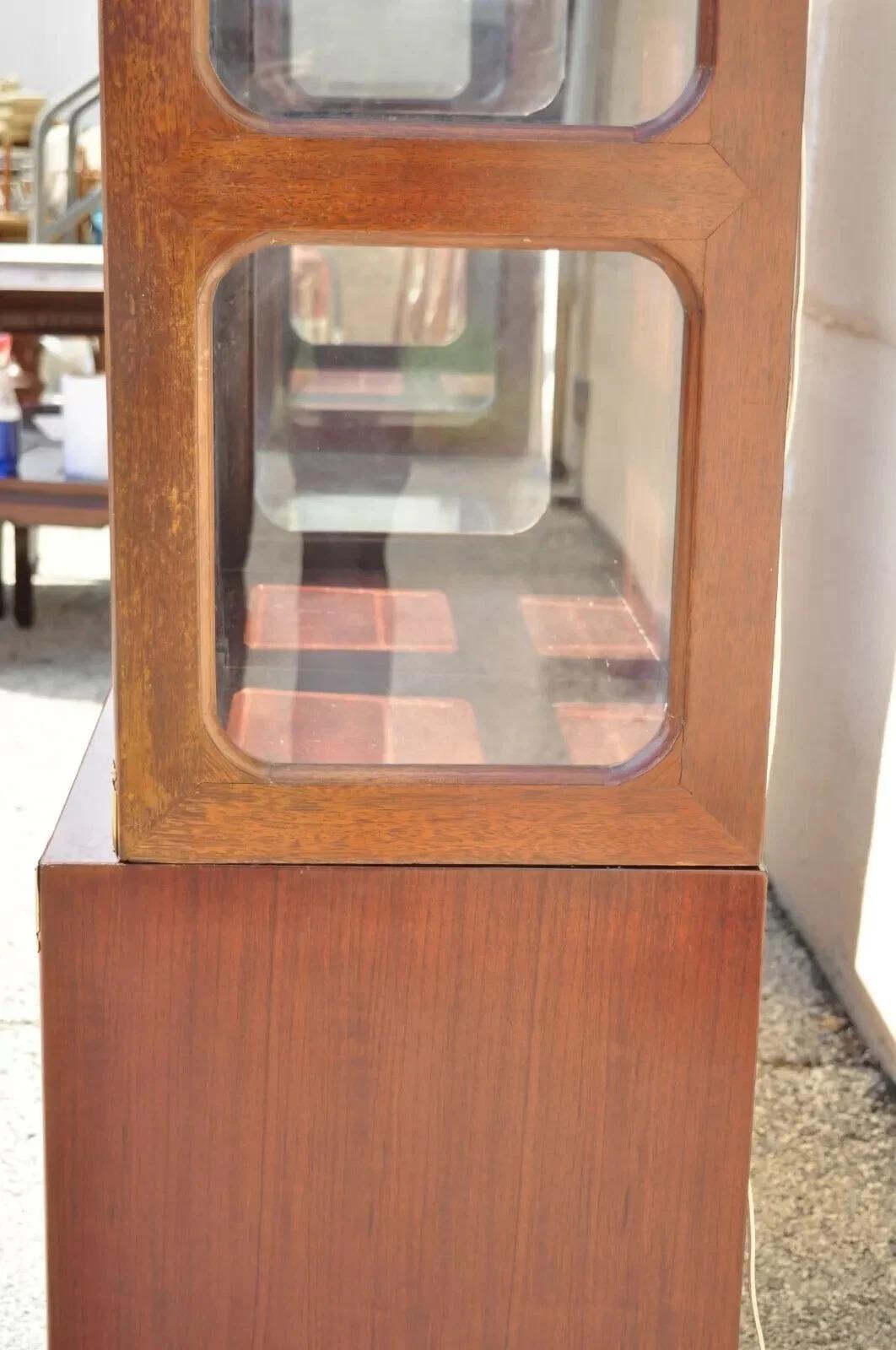 Vintage Chinese Mother of Pearl Hardwood China Cabinet Curio Display Wall Unit For Sale 4