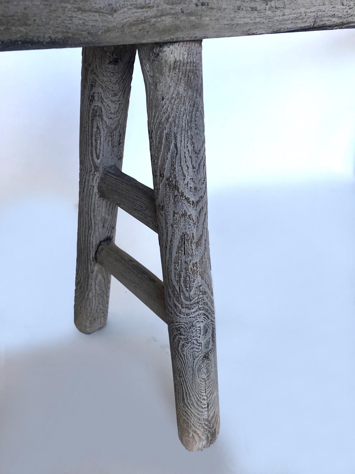 Vintage Chinese Narrow Elm Bench In Good Condition In Los Angeles, CA