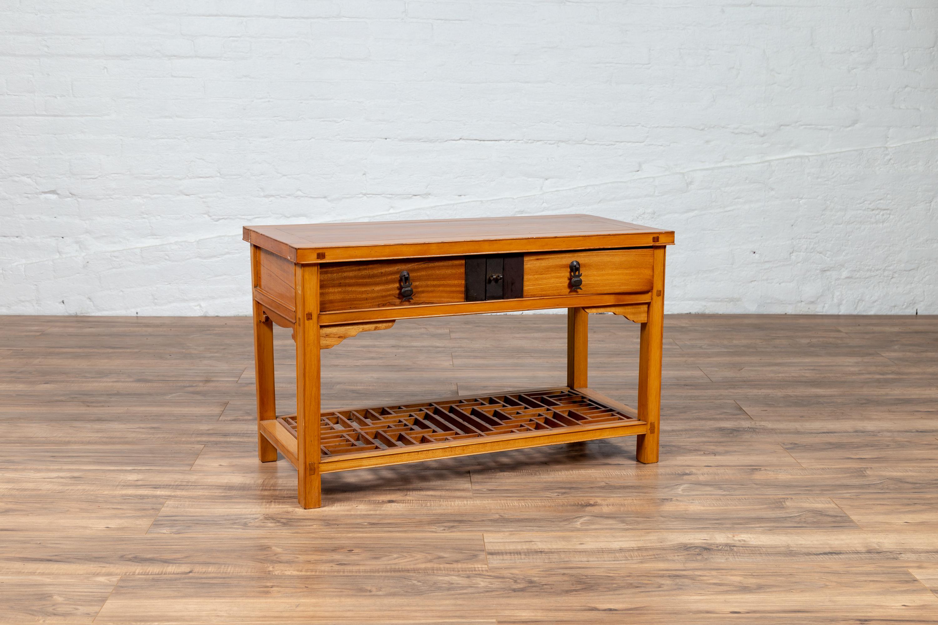 Vintage Chinese Natural Wood Side Table with Two Drawers and Crackled Ice Shelf For Sale 2