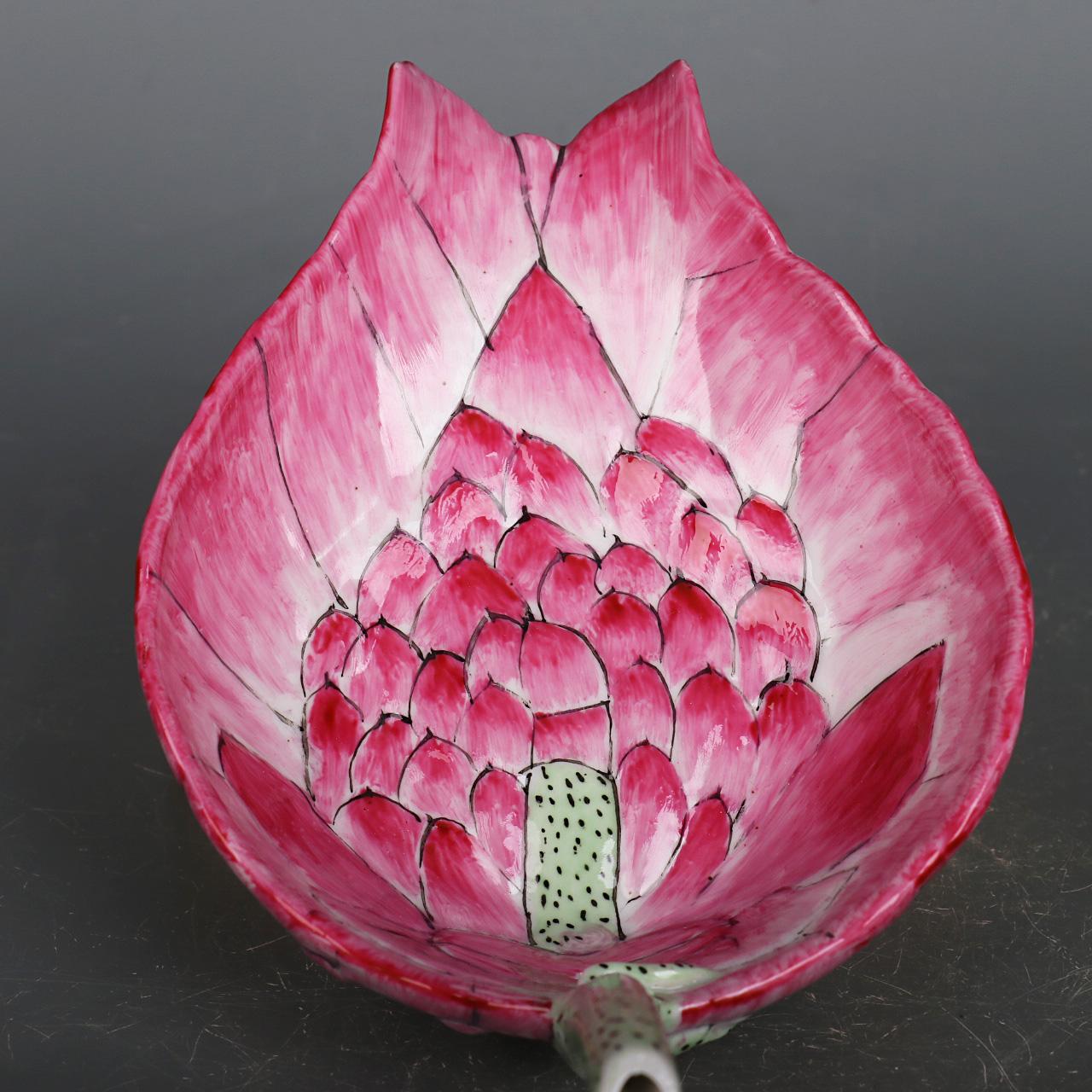 Ciotola vintage in porcellana rosa in stile Nature Leaf cinese in vendita 7