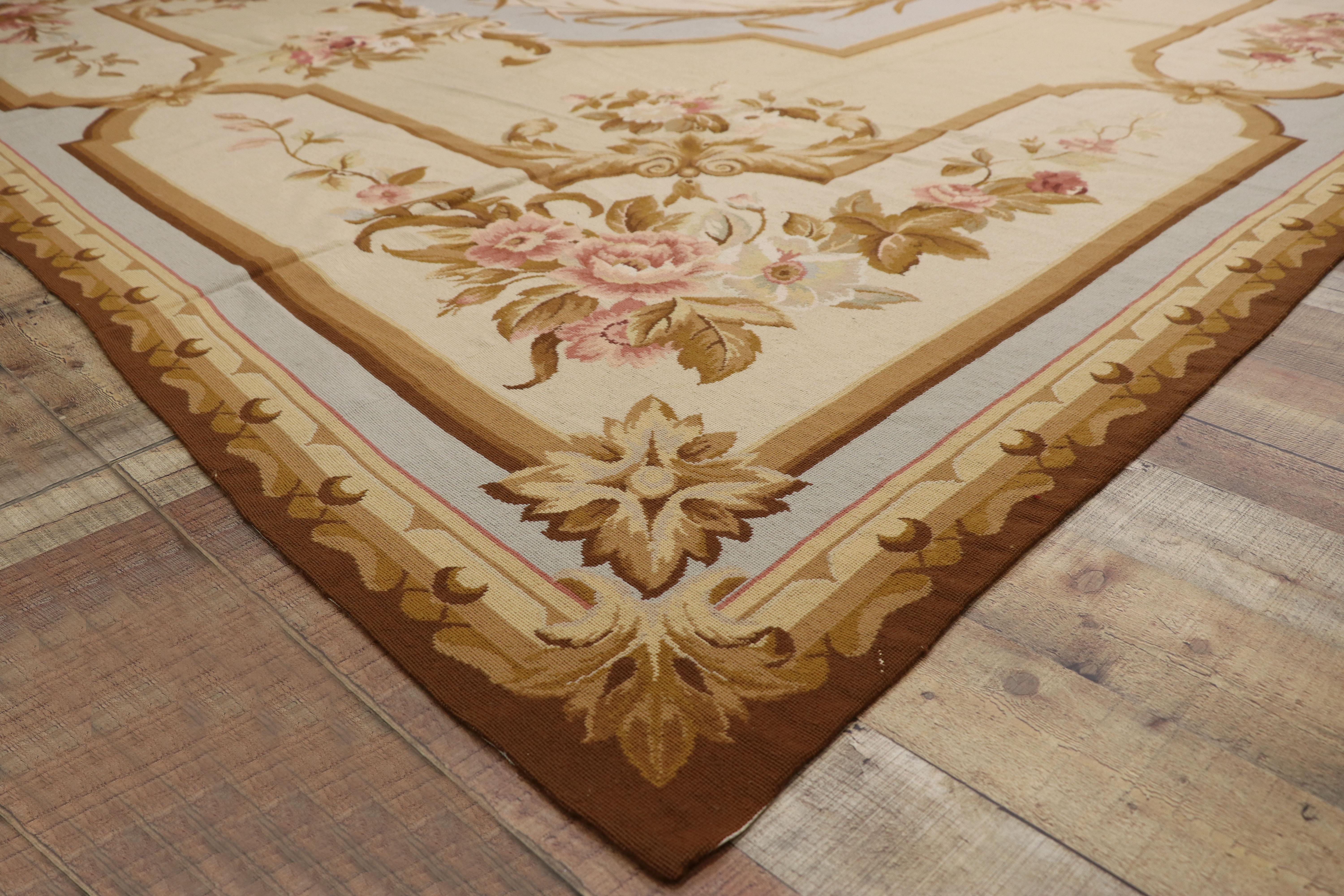 Vintage Chinese Needlepoint Rug with Aubusson Design and French Provincial Style In Good Condition In Dallas, TX