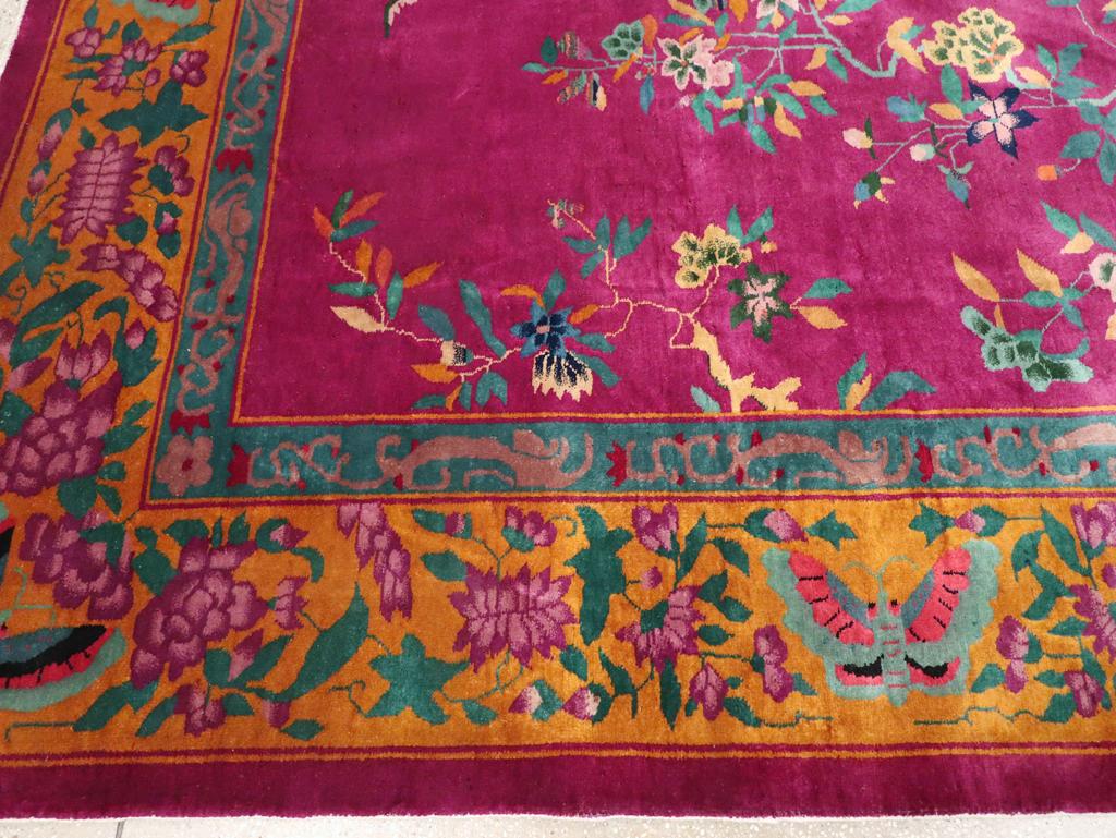 Vintage Chinese Nickles Pictorial Room Size Carpet In Excellent Condition For Sale In New York, NY