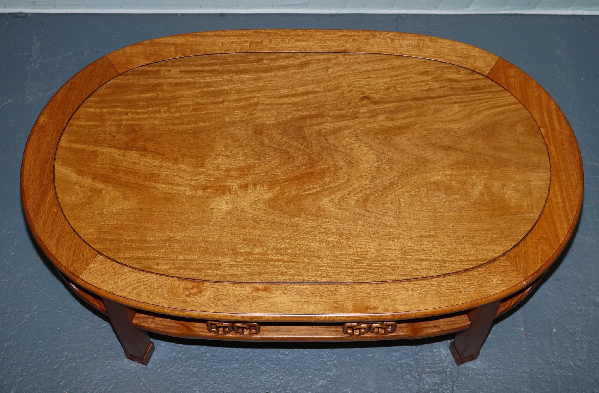 VINTAGE CHiNESE ORIENTAL CARVED BROWN TEAK COFFEE TABLE For Sale 2