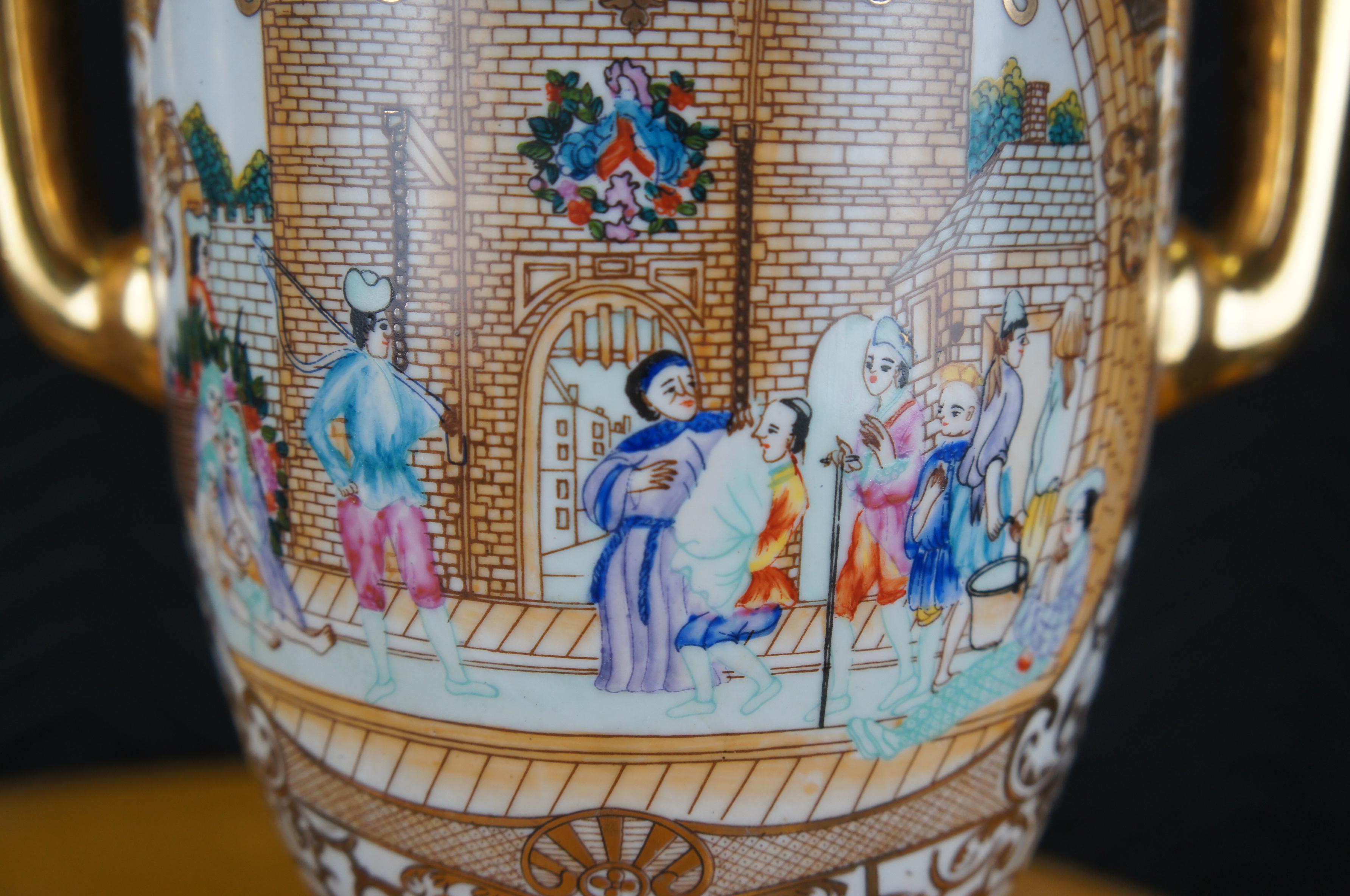 Vintage Chinese Painted Porcelain Polychrome Lidded Trophy Urns Medieval Scene In Good Condition For Sale In Dayton, OH