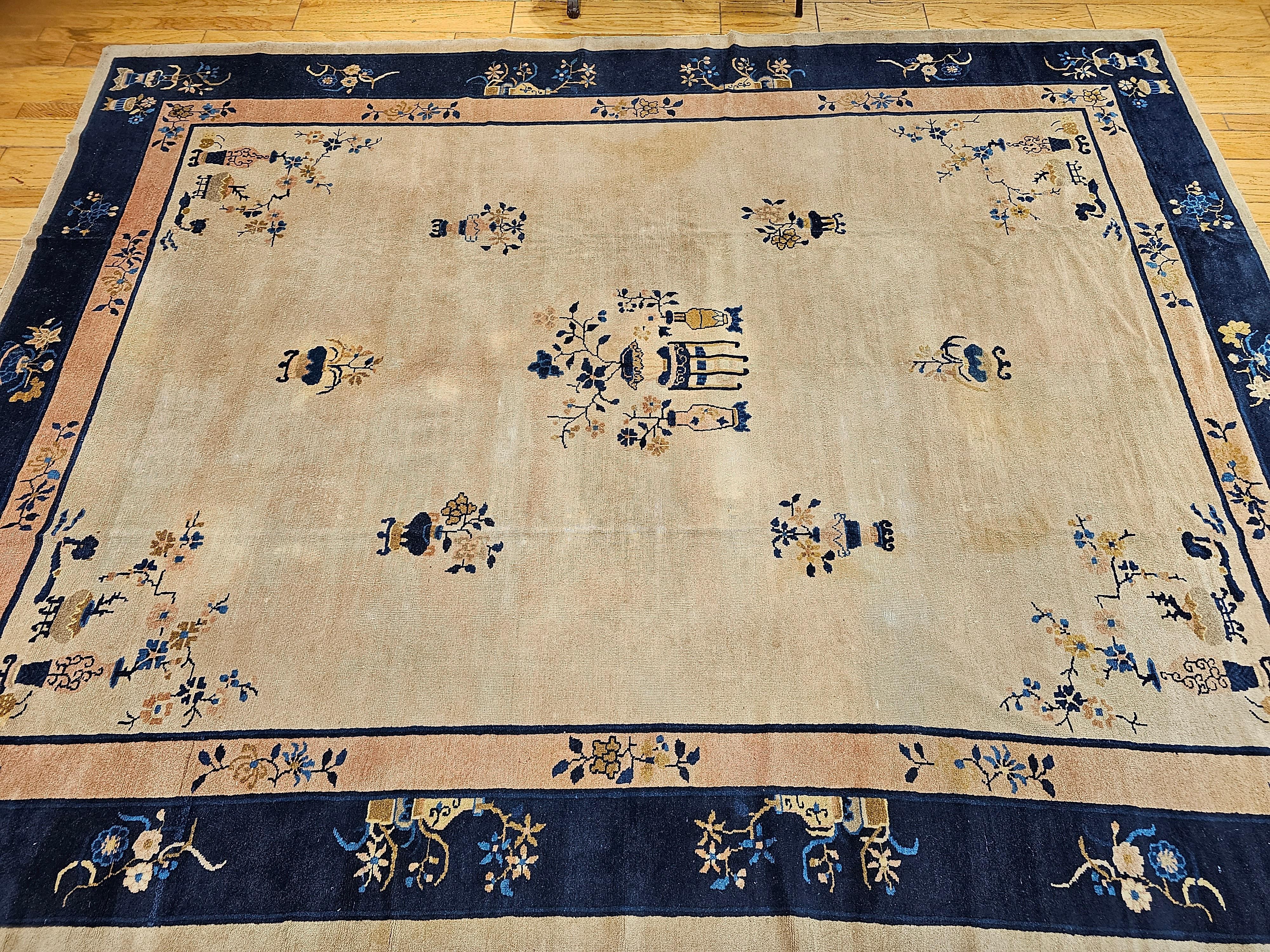 Chinesischer Pekinger Vintage-Teppich in Zimmergröße in blassem Elfenbein, Marineblau, Blassrosa, Französischem Rosa im Angebot 14