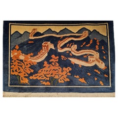 Tappeto cinese d'epoca con motivi figurativi, lana su cotone, raffigurante la Grande Muraglia, 2' x 3'