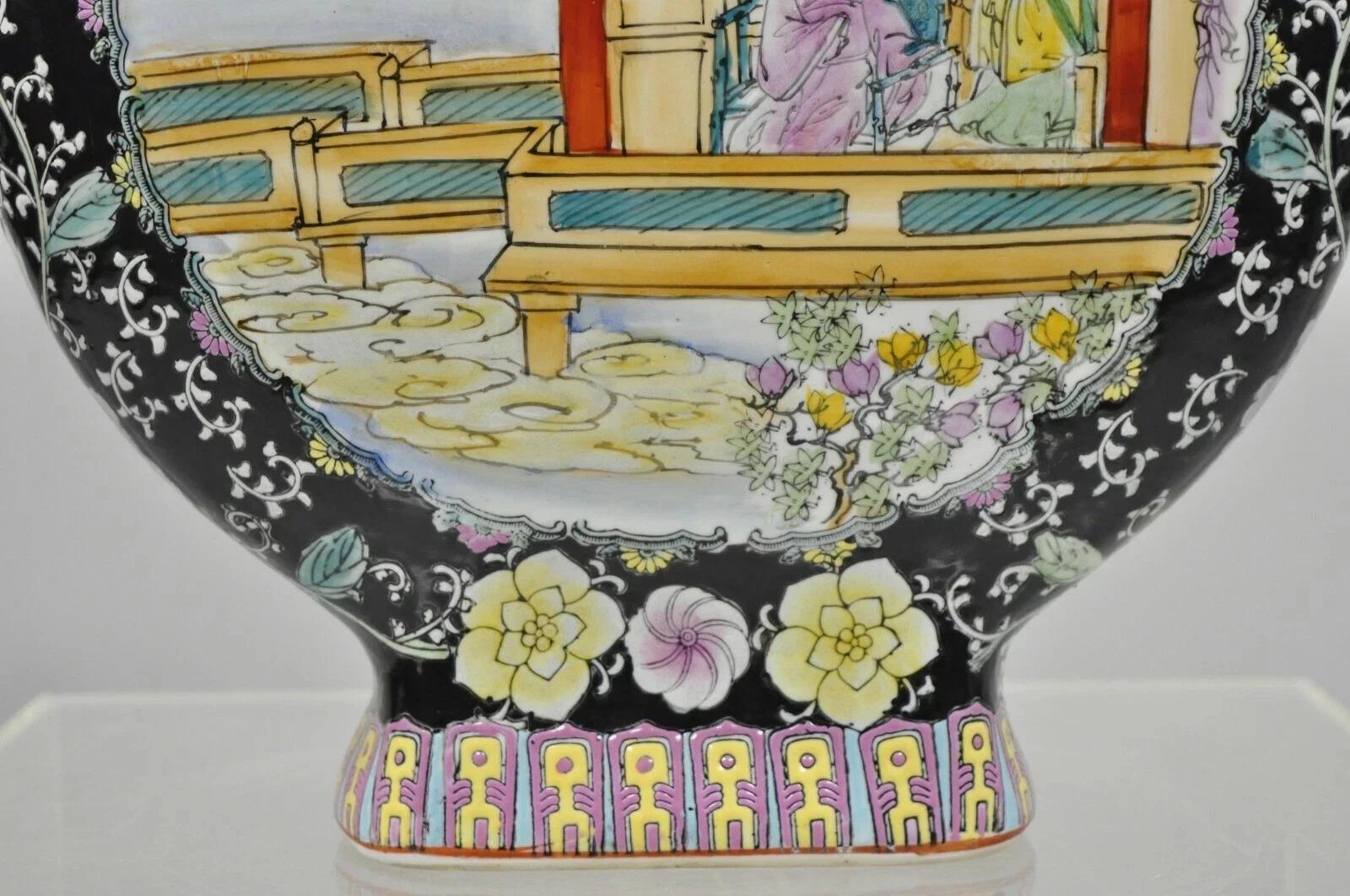 Vaso di fiori in porcellana cinese d'epoca a doppio manico, grande 19