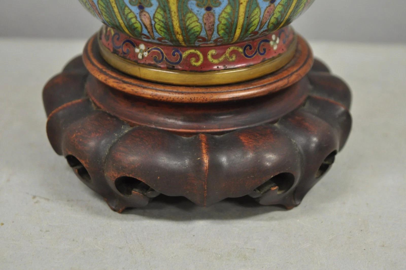Vintage Chinese Porcelain Enamel Bronze Red Cloisonne Champleve Vase Table Lamp For Sale 2