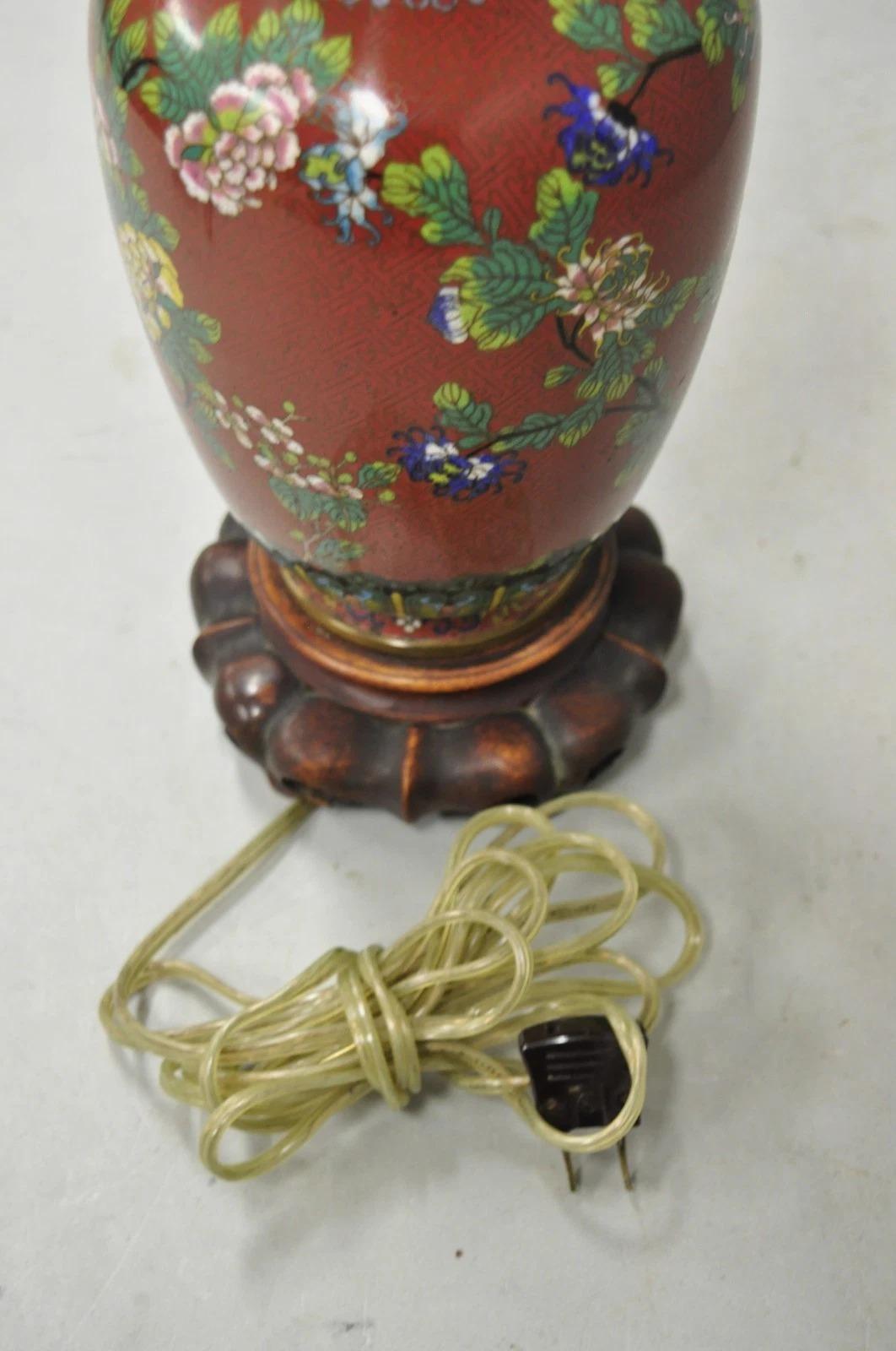 Vintage Chinese Porcelain Enamel Bronze Red Cloisonne Champleve Vase Table Lamp For Sale 3