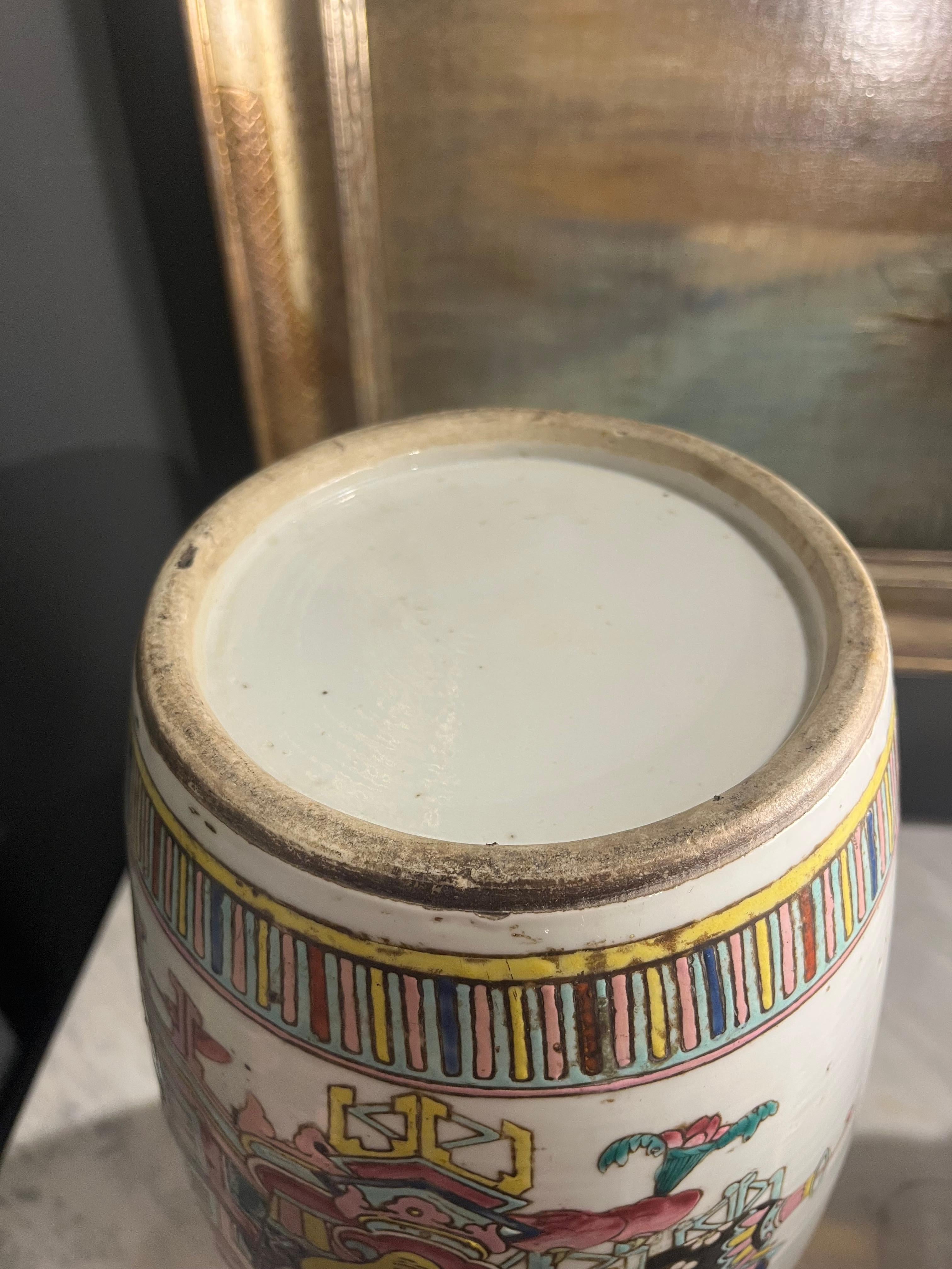 vintage chinese porcelain enamel vase in vendita 3