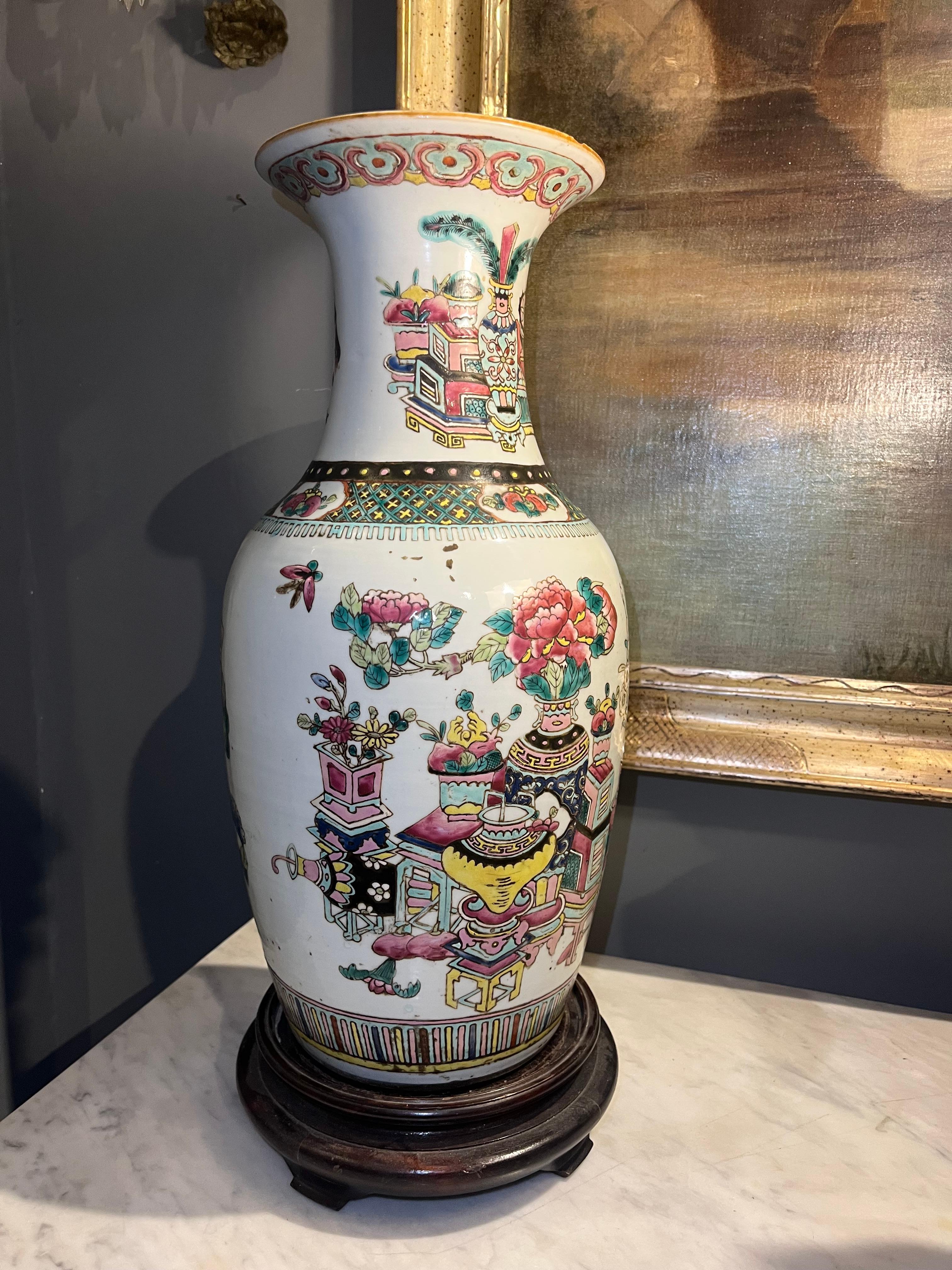 Chinese vintage chinese porcelain enamel vase in vendita