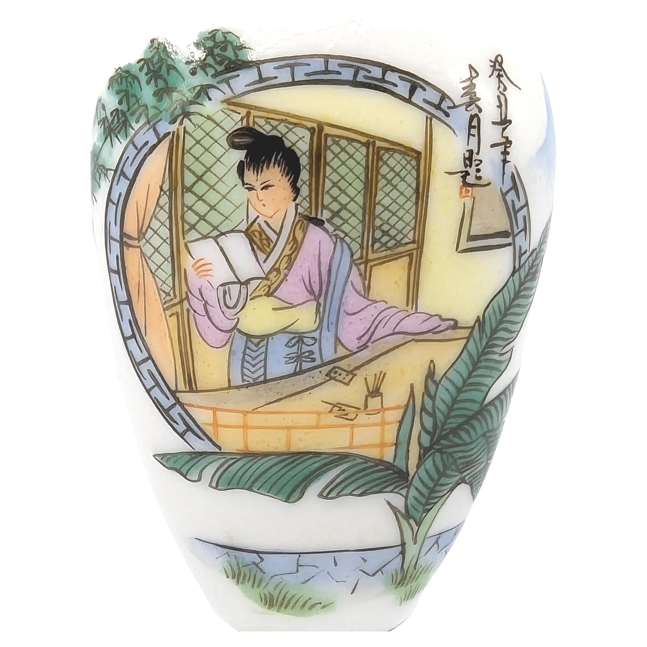 Qing Bouteille de parfum vintage Famille Rose Fencai peinte à la main 20e siècle en vente