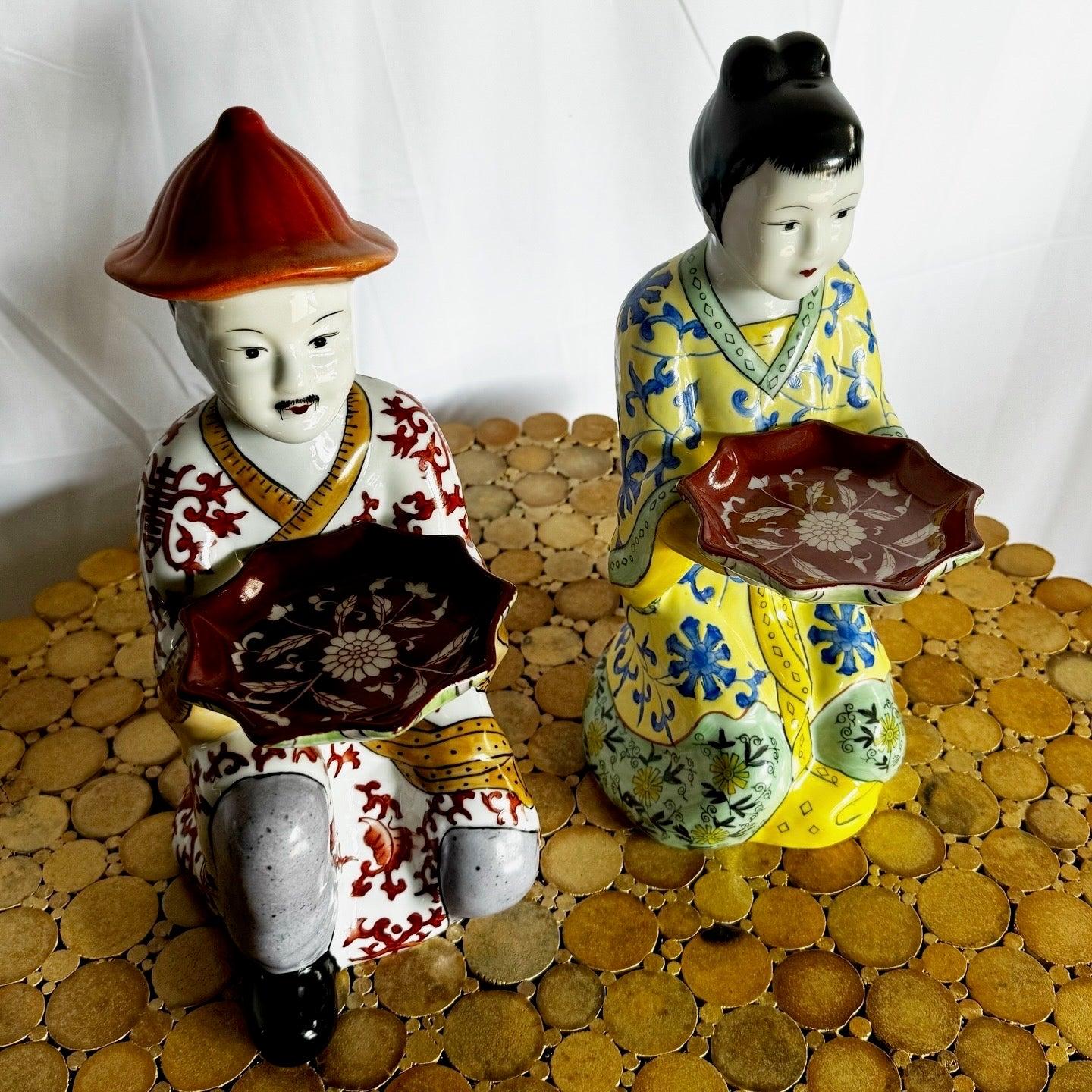 Vintage Chinese Porcelain Imperial Servant Sculptures - Set of 2 In Good Condition For Sale In Delray Beach, FL