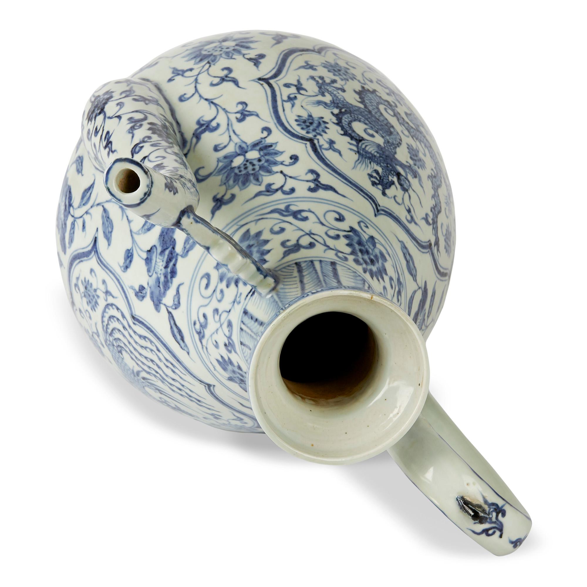 Vintage Chinese Porcelain Ewer, 20th Century 1