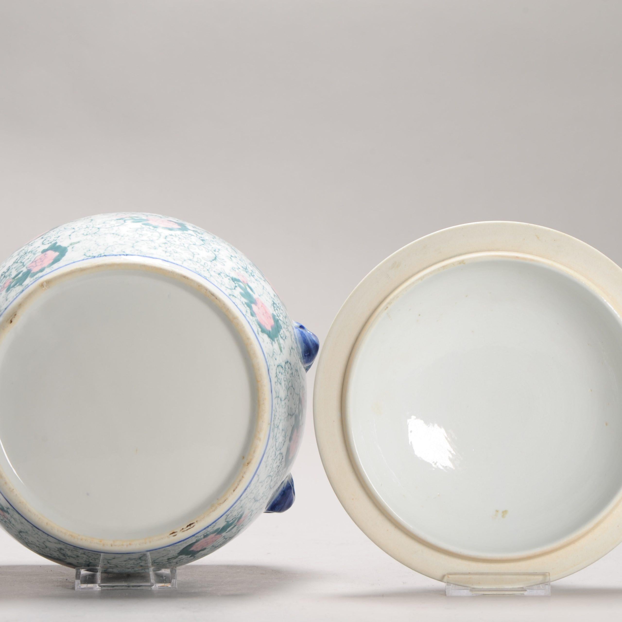 Chinois Soupière à fleurs PROC Liling / Kamcheng, 20e siècle en vente