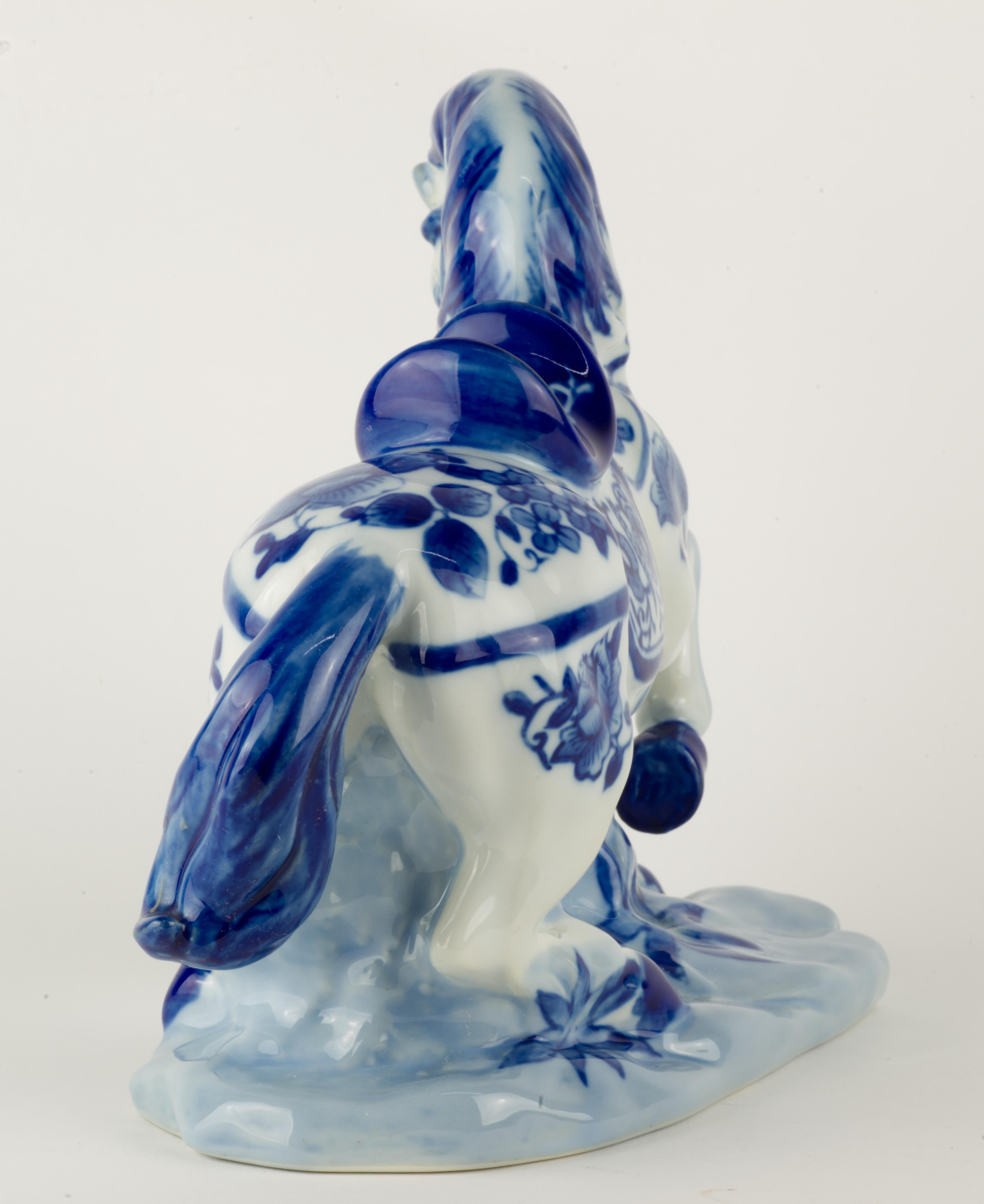 Vintage Chinese Porcelain Saddled Horse Figurine Blue and White 1960s In Good Condition For Sale In Clifton Springs, NY