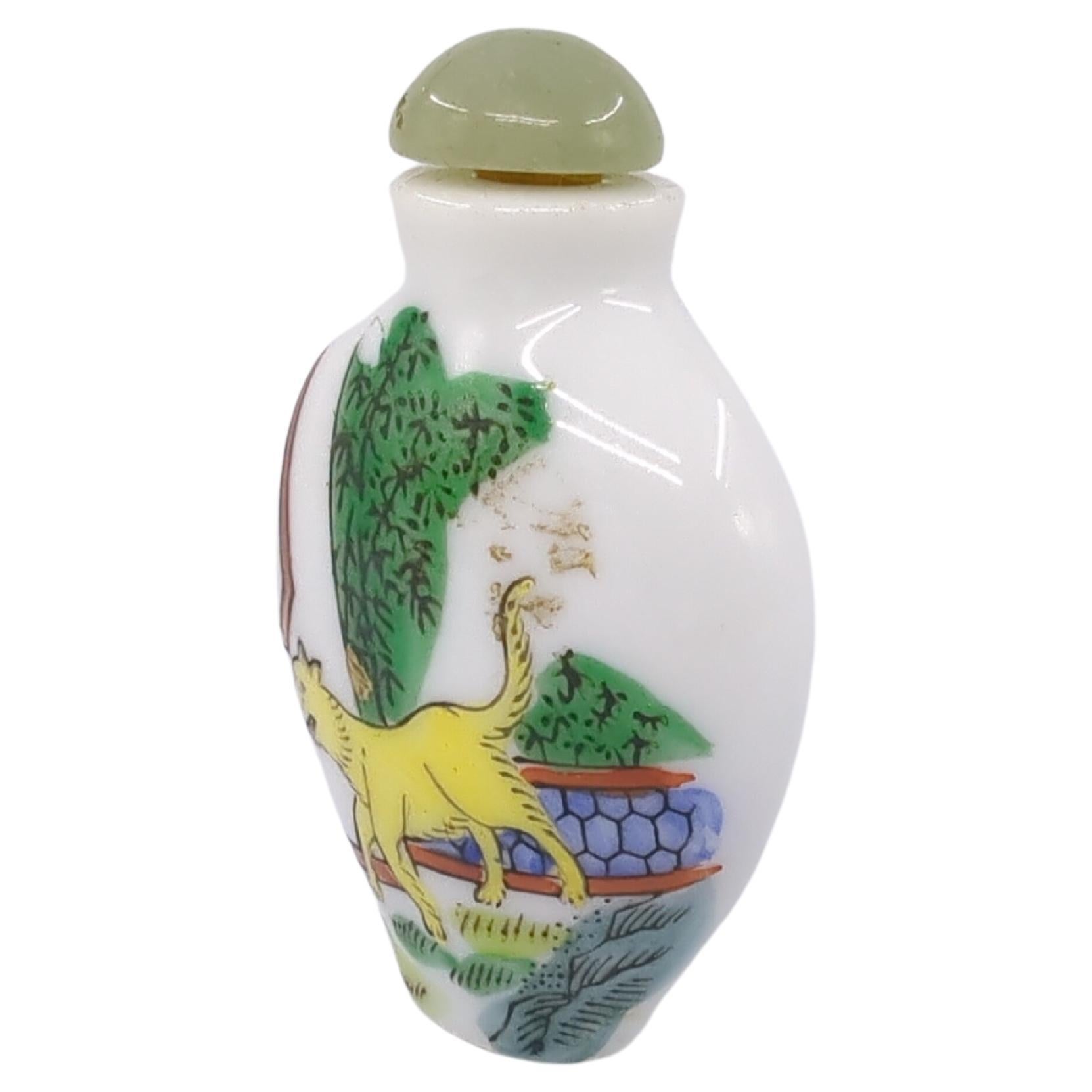Vintage Chinese Porcelain Snuff Bottle Fencai Dog in Courtyard Jade Stopper 20c For Sale 3