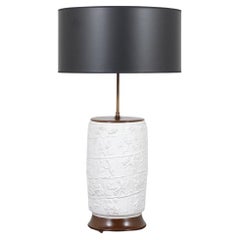 Retro Chinese Porcelain Table Lamp: Intricate Design with Modern Wiring