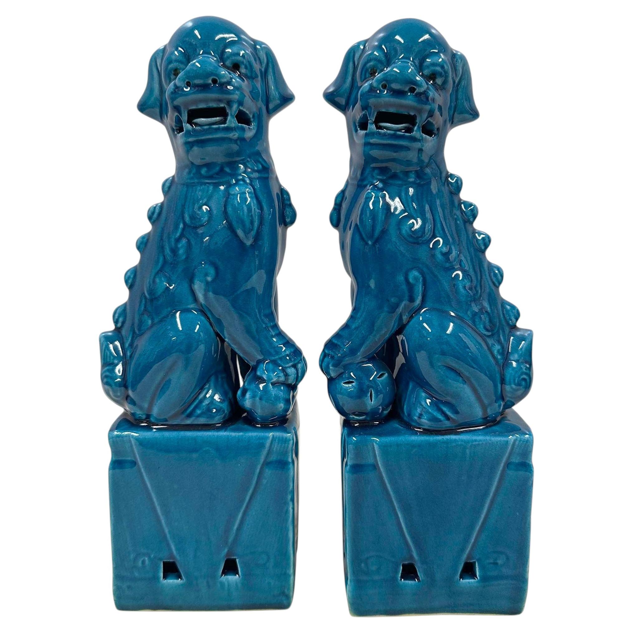 Paar türkisfarbene Vintage- Foo-Hundefiguren aus chinesischem Porzellan