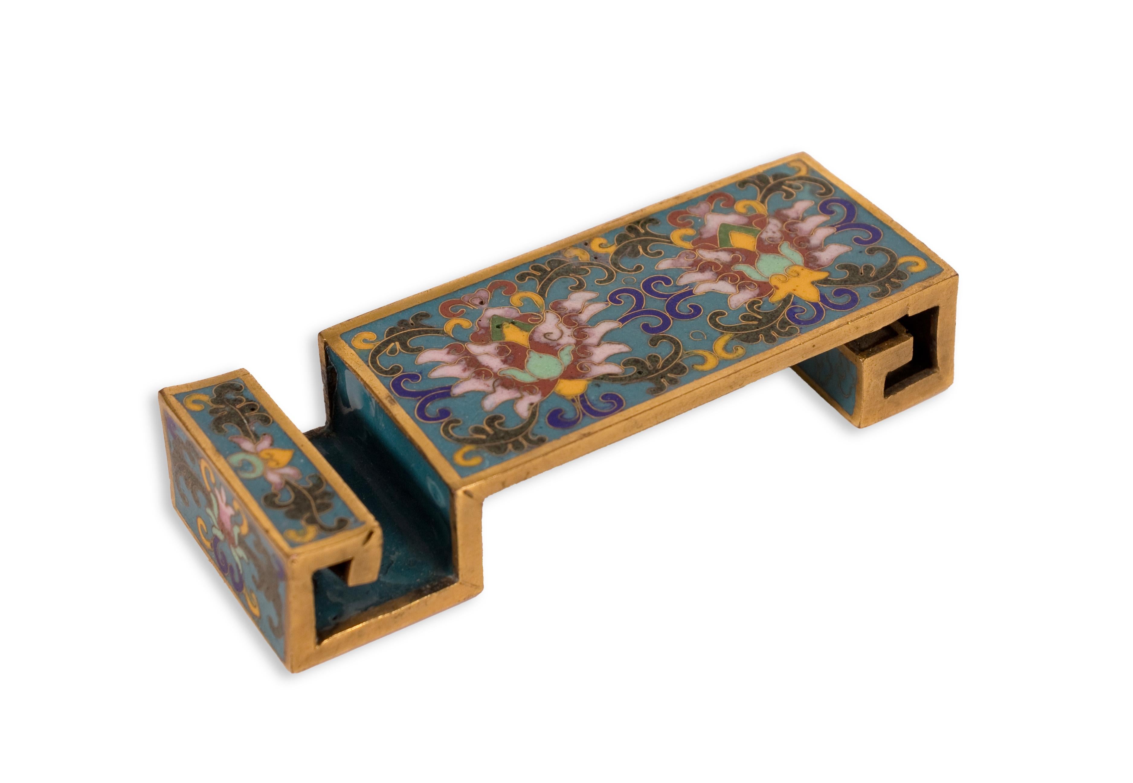 Vintage Chinese Qing Dynasty Schreibtisch oder Kalligraphie Set Cloisonne asiatischen Gelehrten (20. Jahrhundert) im Angebot