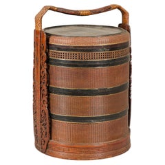 Panier de mariage chinois vintage en rotin avec poignée sculptée et récipients emboîtés
