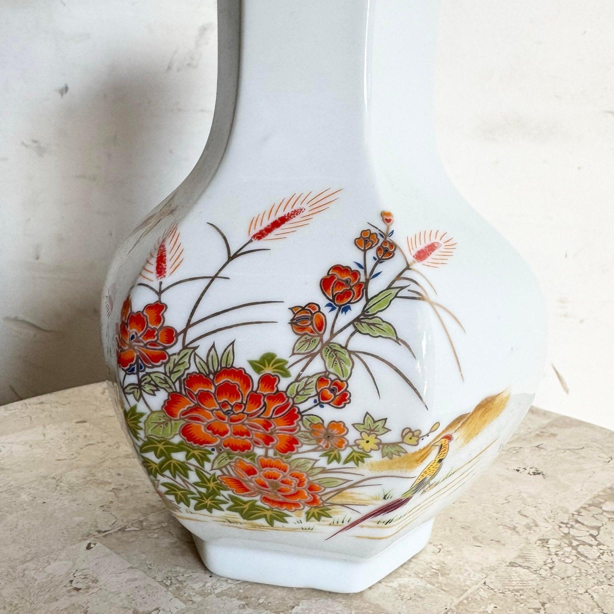 Vaso cinese d'epoca in porcellana a fiori rossi in vendita 2