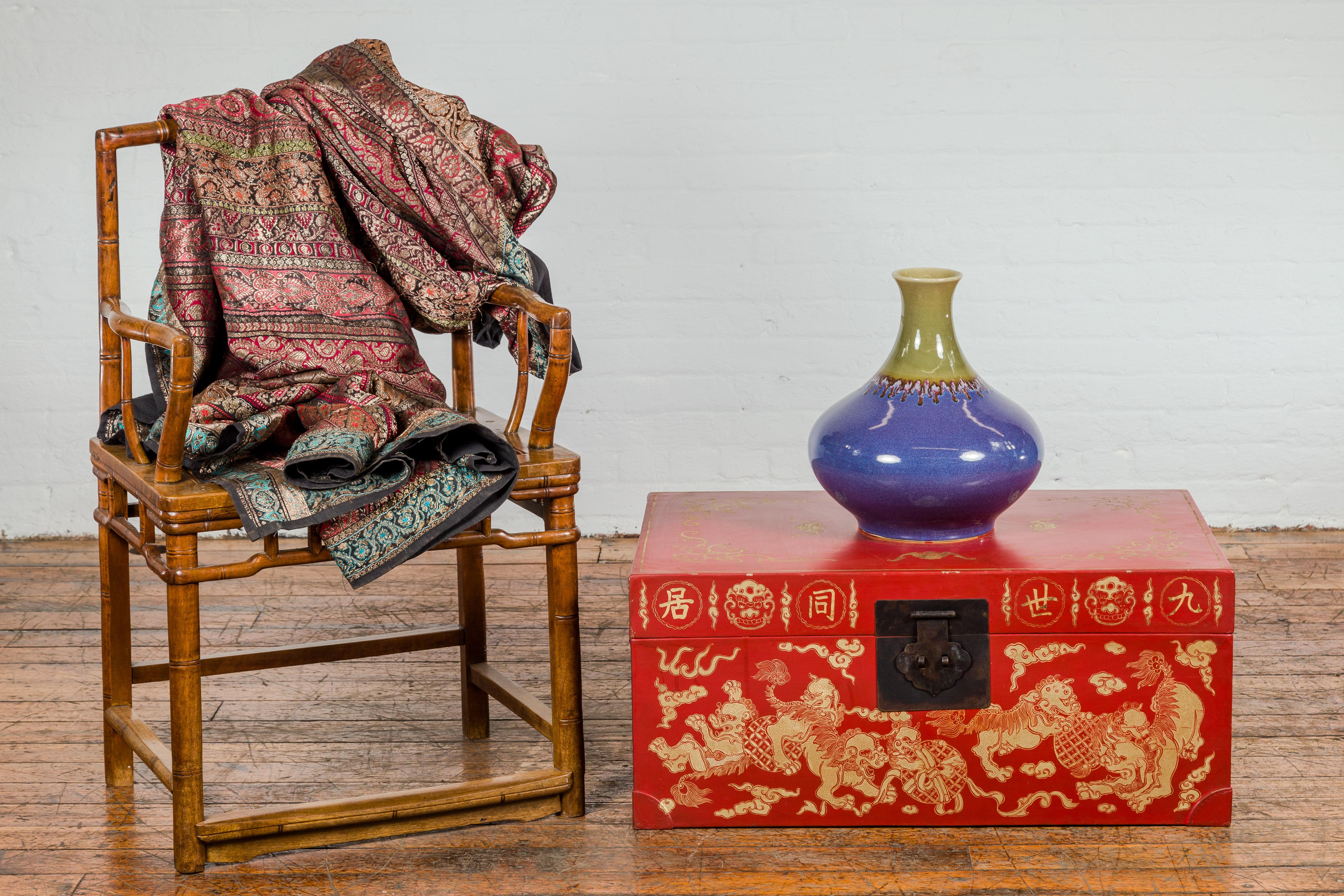 Gilt Vintage Chinese Red Lacquer Blanket Chest with Bat, Guardian Lion, Cloud Motifs For Sale