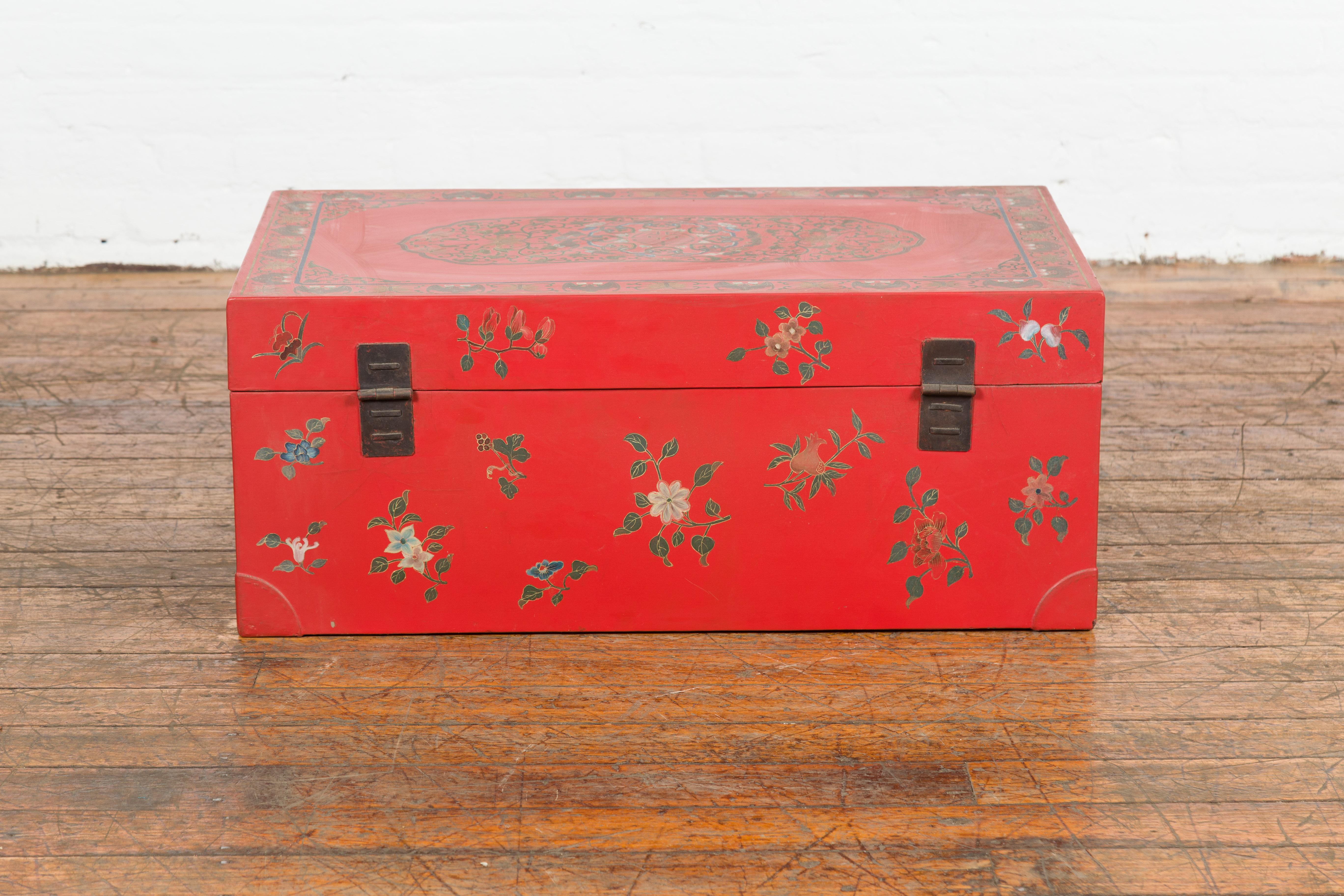 Red Vintage Trunk with Yellow Inside Lining & Green Leaves on Back For Sale 12