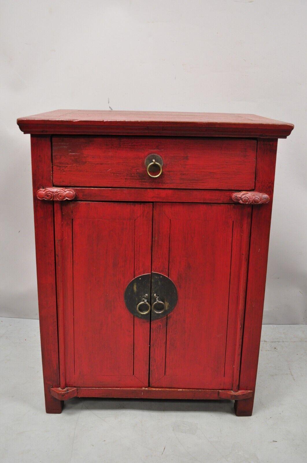 Vintage Chinese Red Lacquered Cabinet Cupboard with Drawer and Swing Doors 6