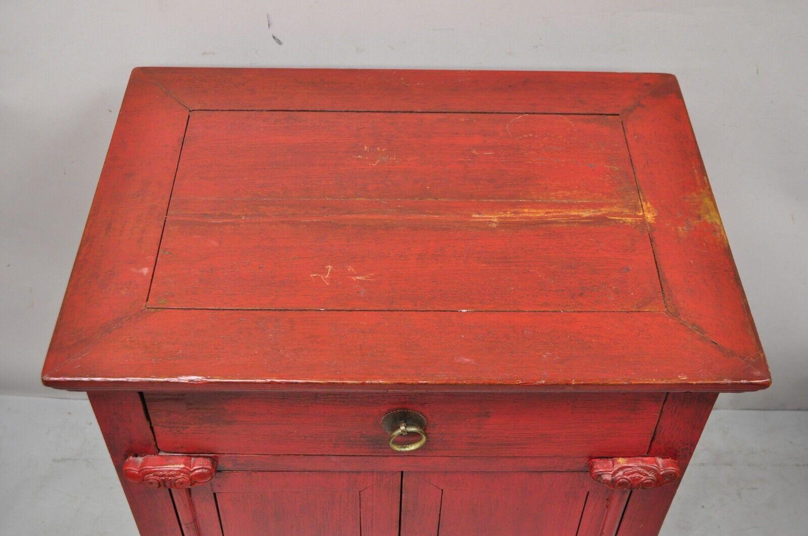 20th Century Vintage Chinese Red Lacquered Cabinet Cupboard with Drawer and Swing Doors