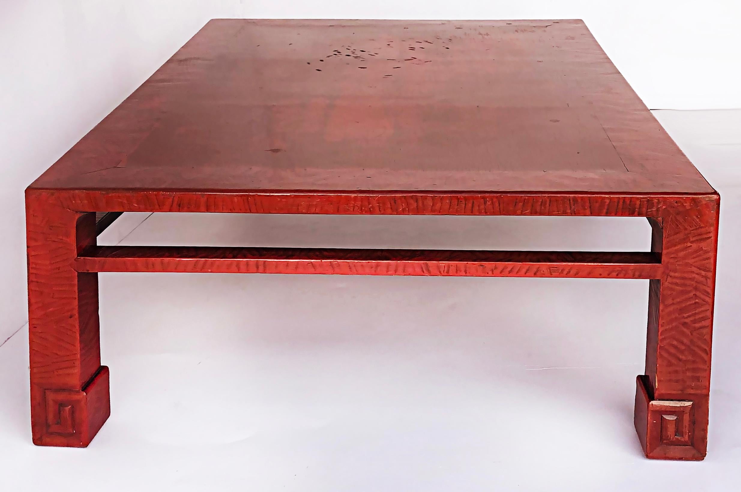 Vintage Chinese Red Lacquered Rectangular Coffee Table In Good Condition In Miami, FL