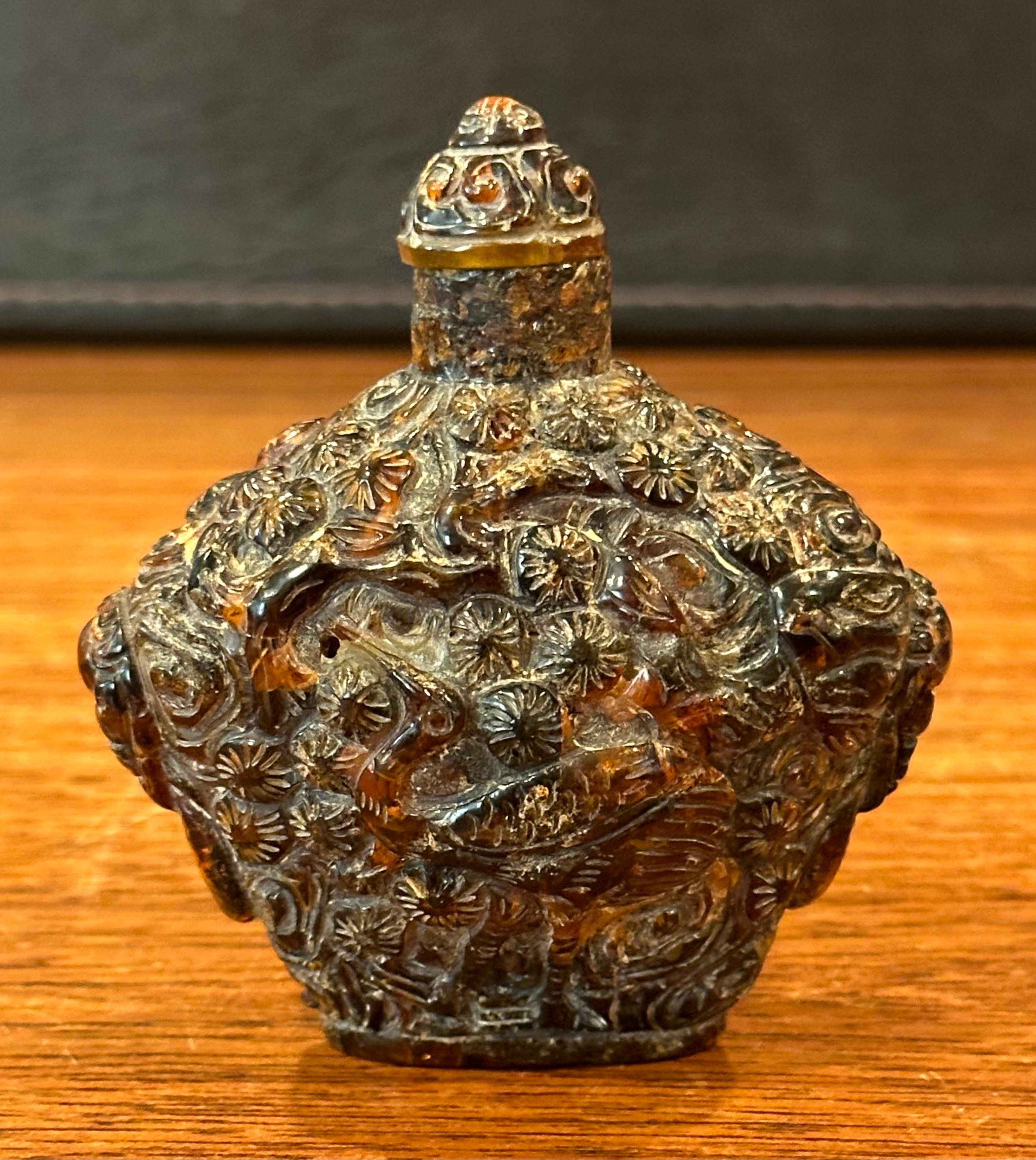 Resin Vintage Chinese Relief Amber Snuff Bottle For Sale