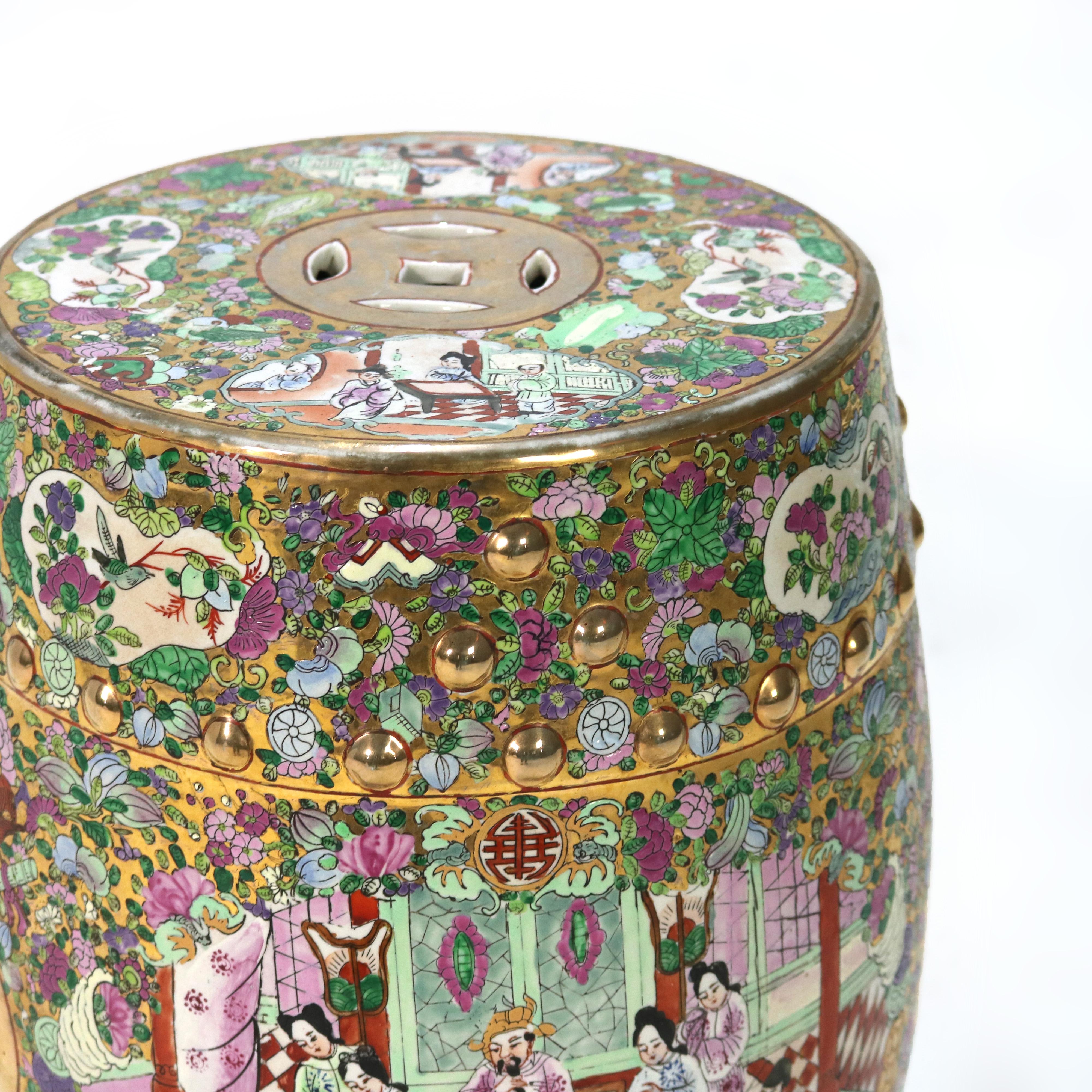 Asiento de jardín de cerámica china vintage con medallón de rosas y escena de género del siglo XX 1