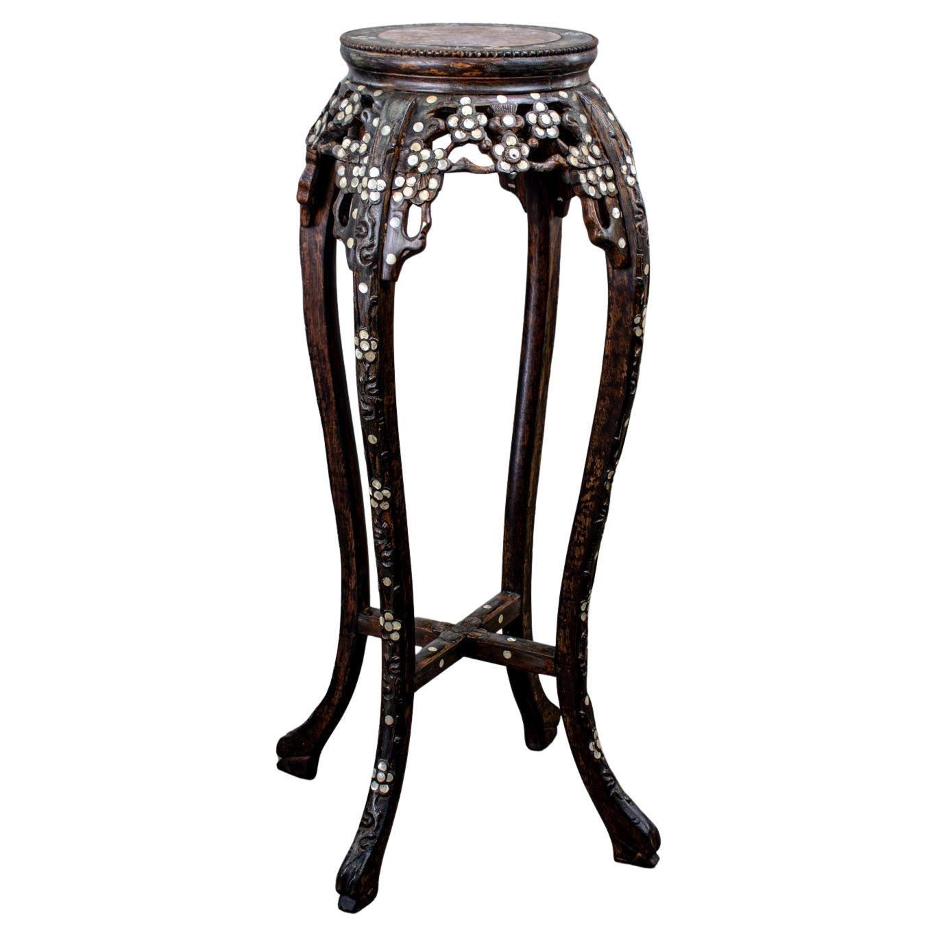 Vintage Chinesisch Palisander Sockel Pflanzenständer w/Mutter der Perle eingelegten Details im Angebot