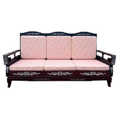 Canapé chinois vintage en bois de rose avec incrustation de nacre
