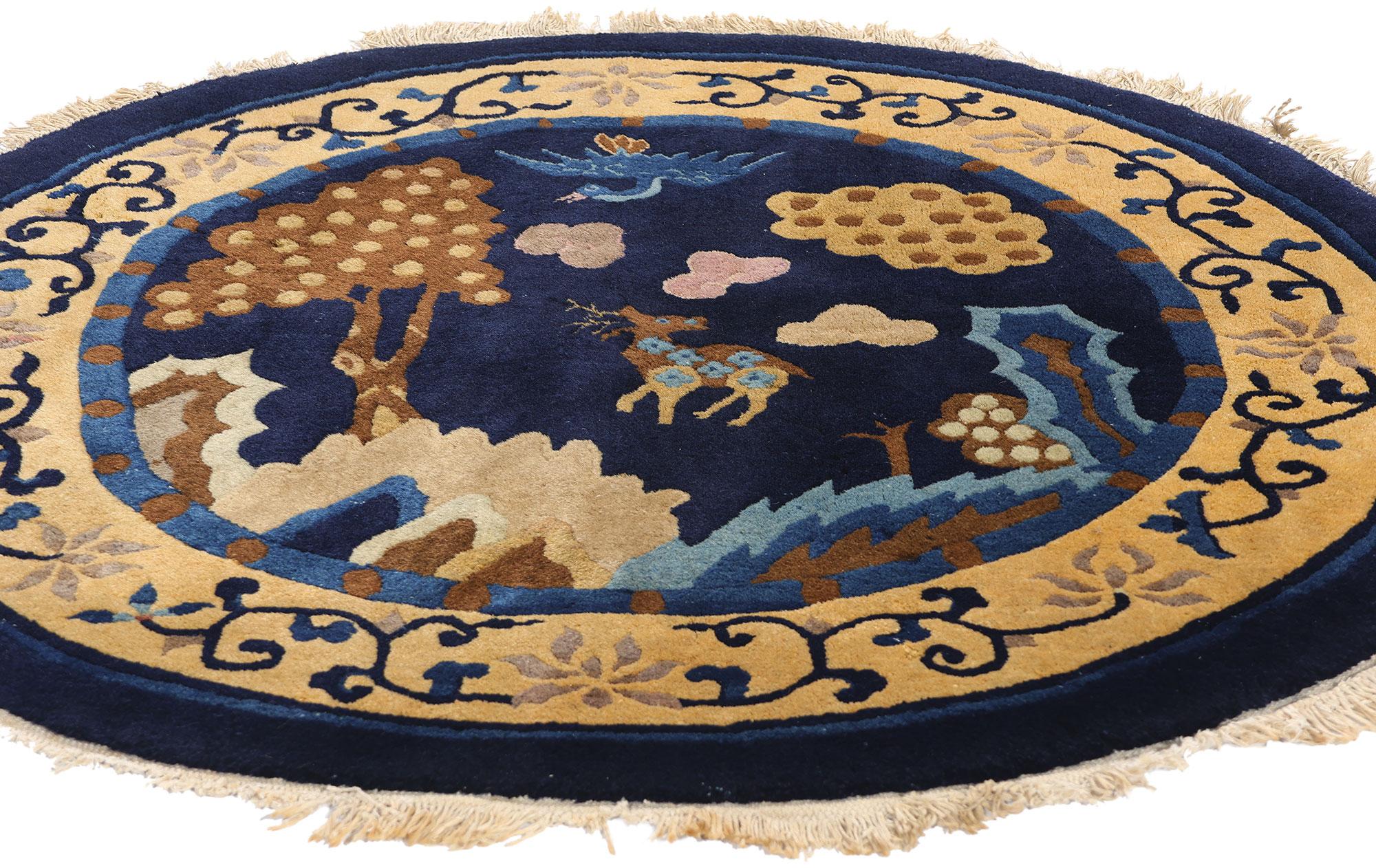 Qing Vintage Chinese Round Peking Pictorial Rug, 04'00 x 03'09 For Sale