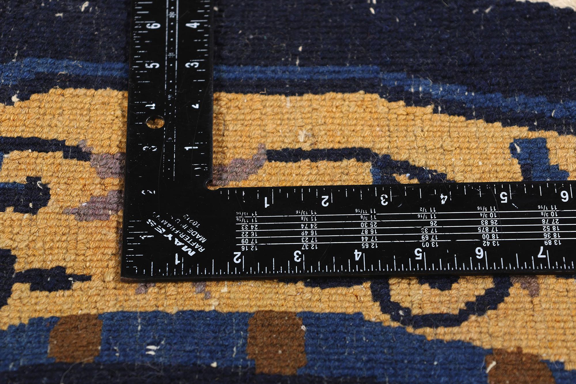 20th Century Vintage Chinese Round Peking Pictorial Rug, 04'00 x 03'09 For Sale