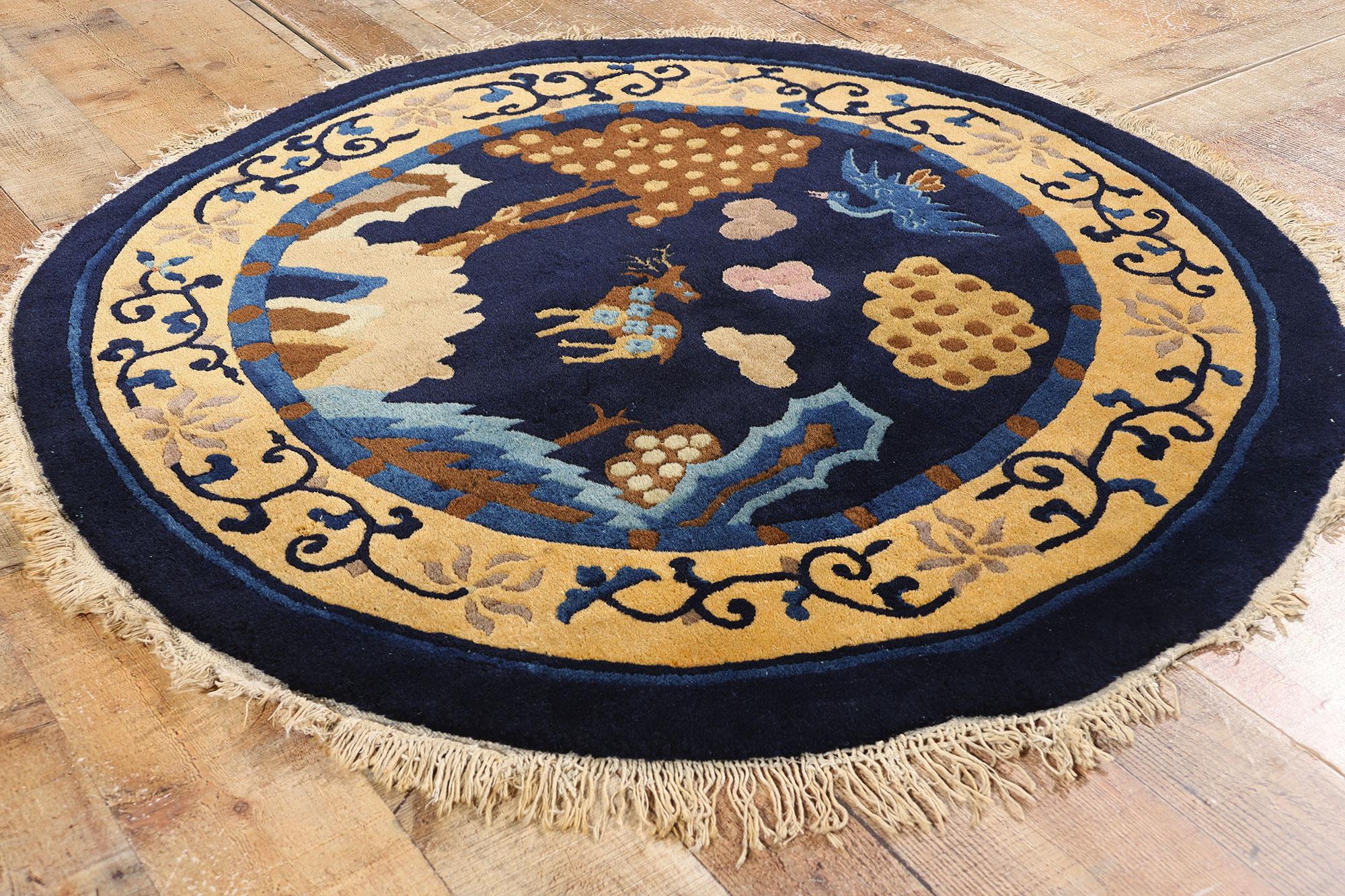 Vintage Chinese Round Peking Pictorial Rug, 04'00 x 03'09 For Sale 1