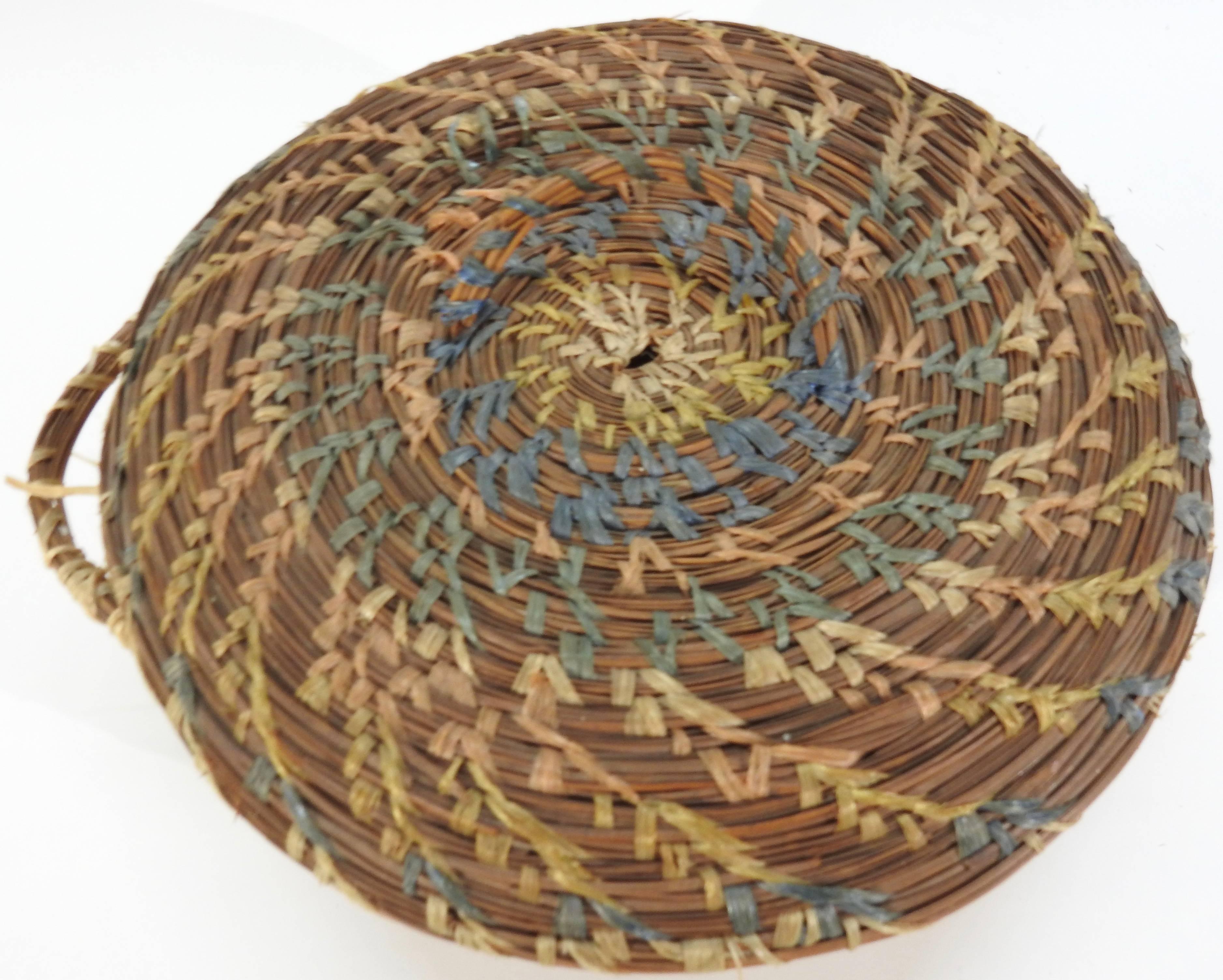 Folk Art Chinese Round Pine Needle Basket Sewing Basket Vintage For Sale
