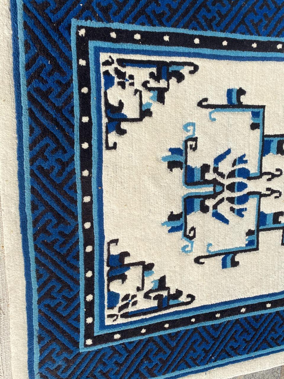 Bonita alfombra china vintage de Bobyrug en venta 5