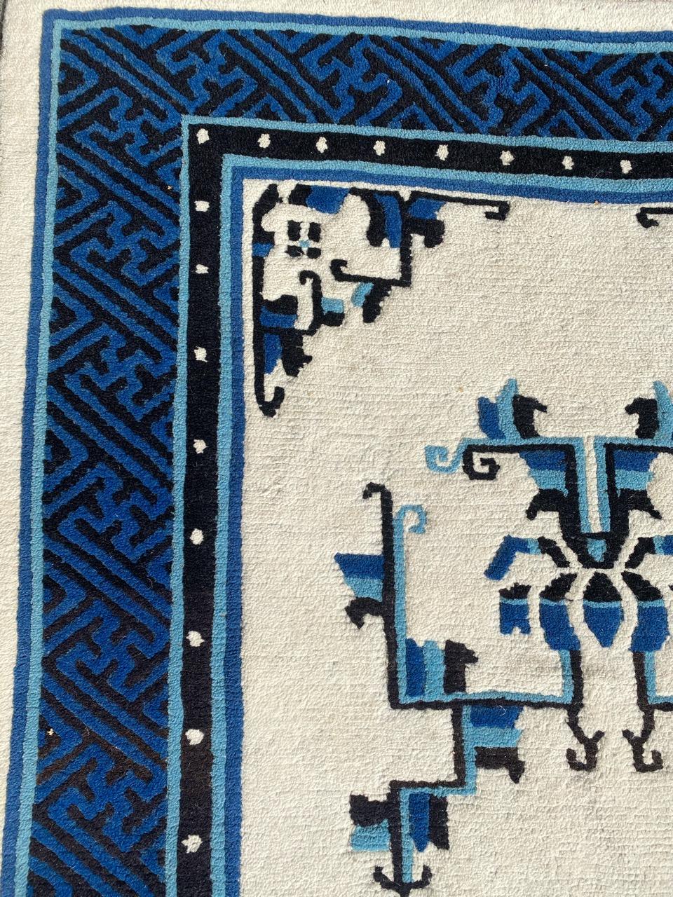 Bonita alfombra china vintage de Bobyrug en Bueno estado para la venta en Saint Ouen, FR