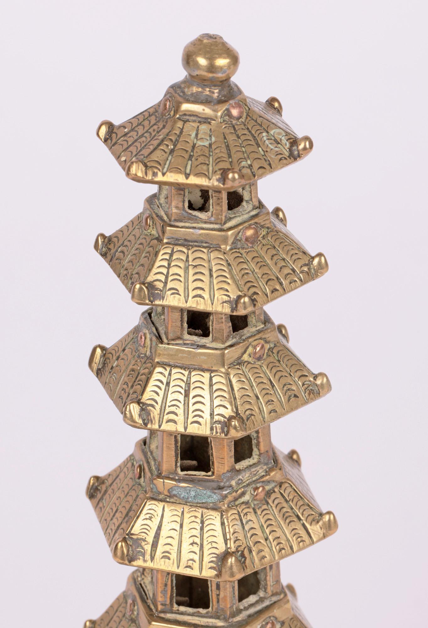 Brûleur d'encens chinois vintage à sept niveaux en laiton pour pagode 4