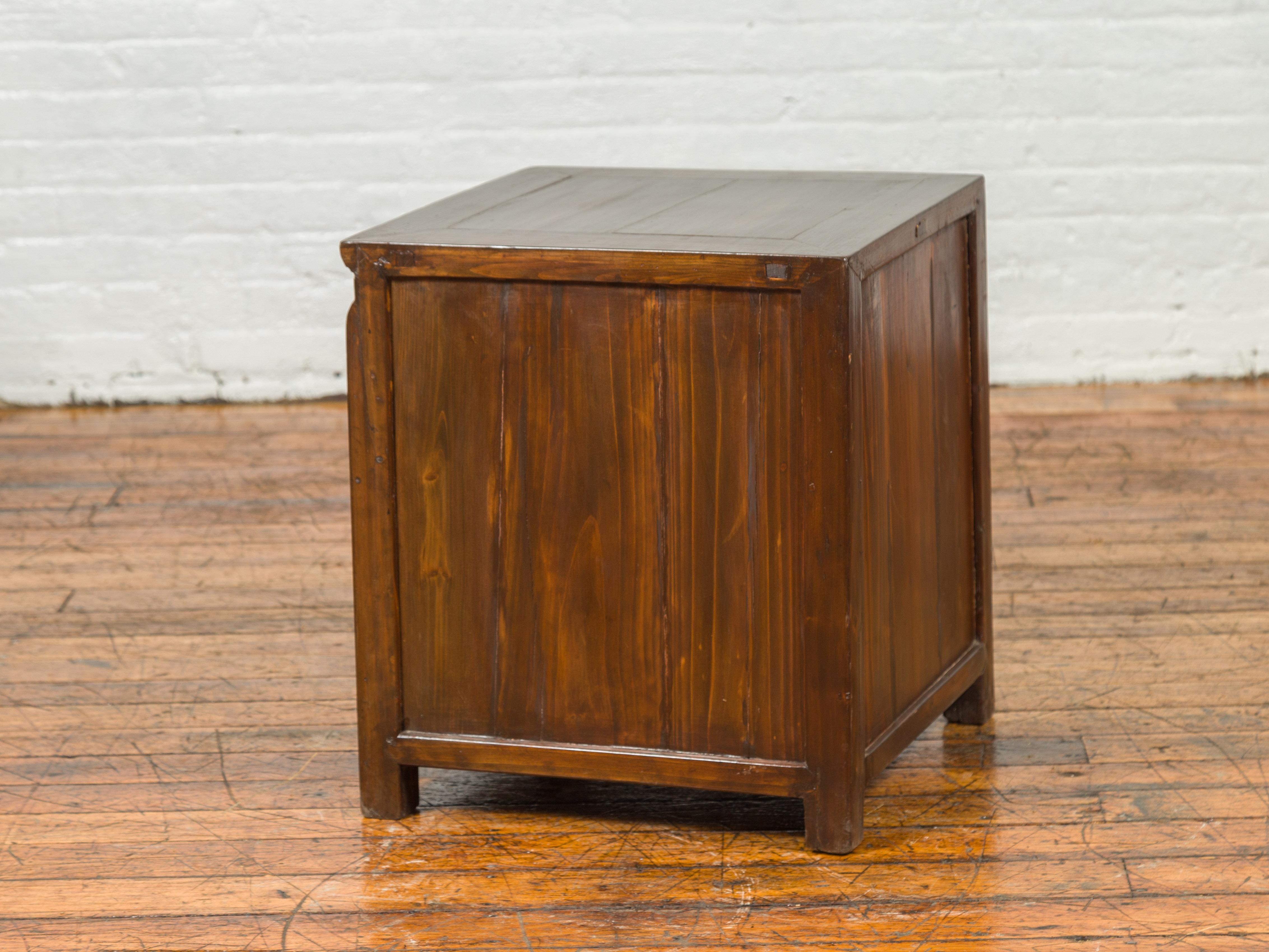 Midcentury Side Chest with Three-Drawers and Traditional Butterfly Hardware For Sale 7