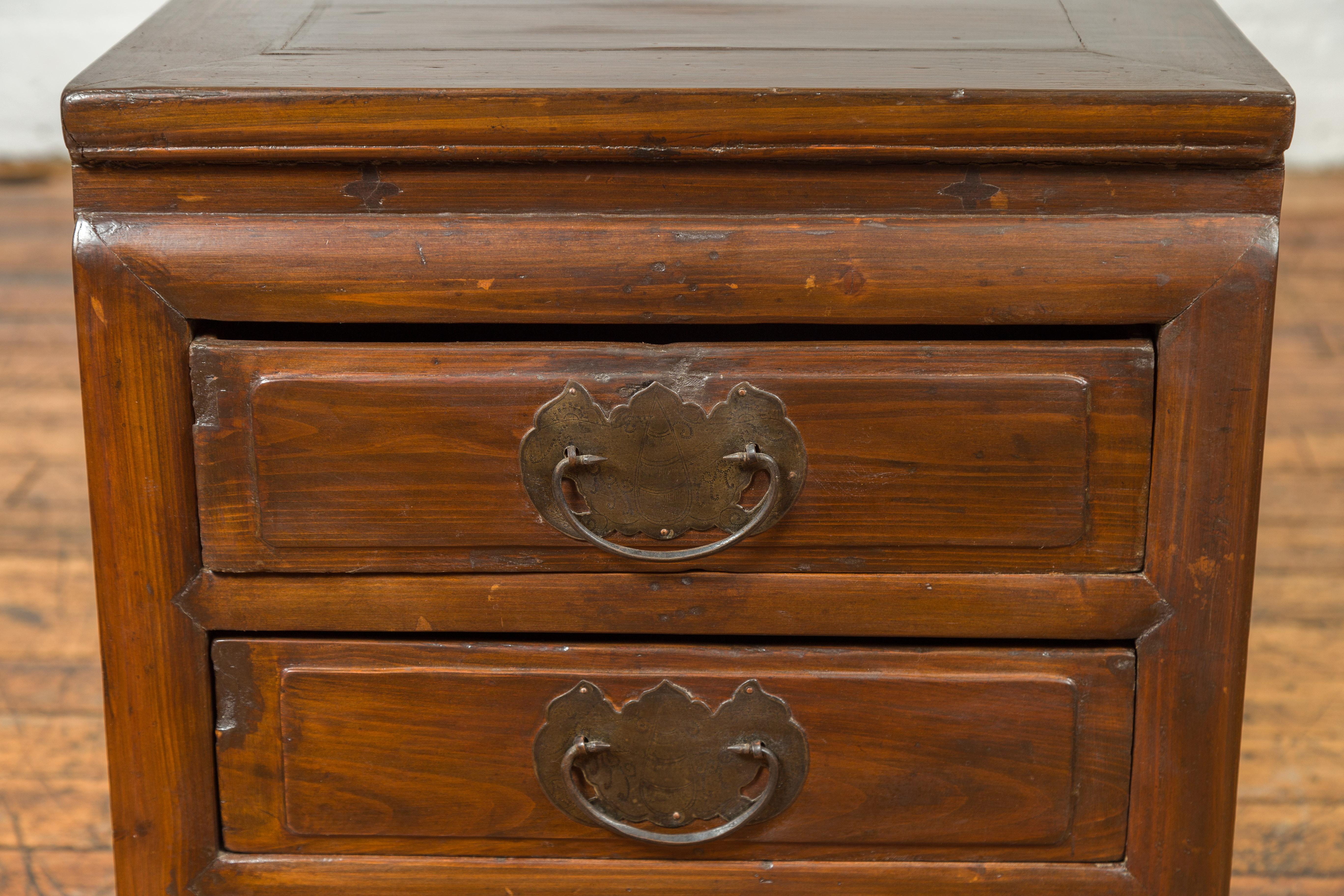Midcentury Side Chest with Three-Drawers and Traditional Butterfly Hardware For Sale 2